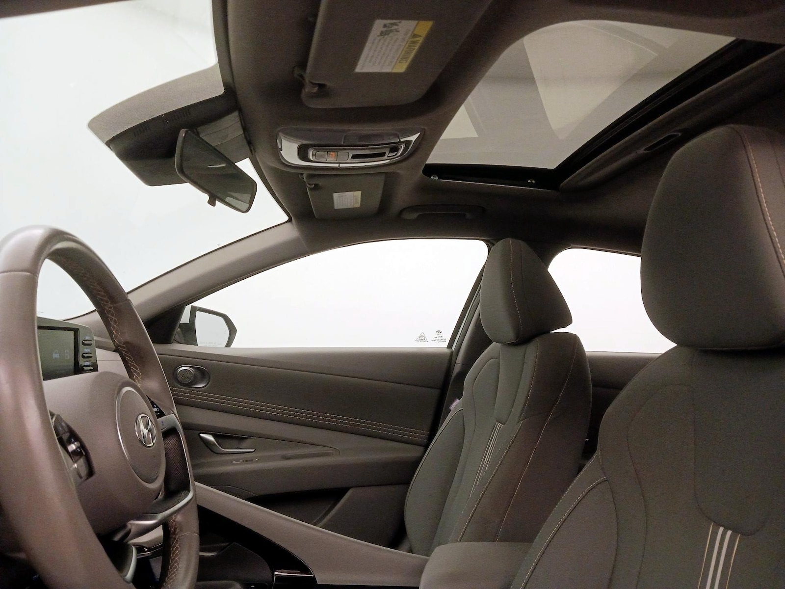 Sunroof(s) & Overhead Airbags
