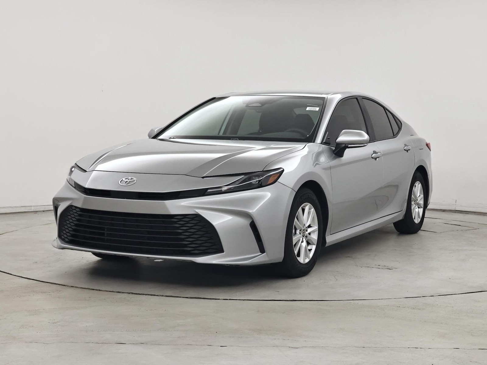 2025 Toyota Camry LE - Photo 5