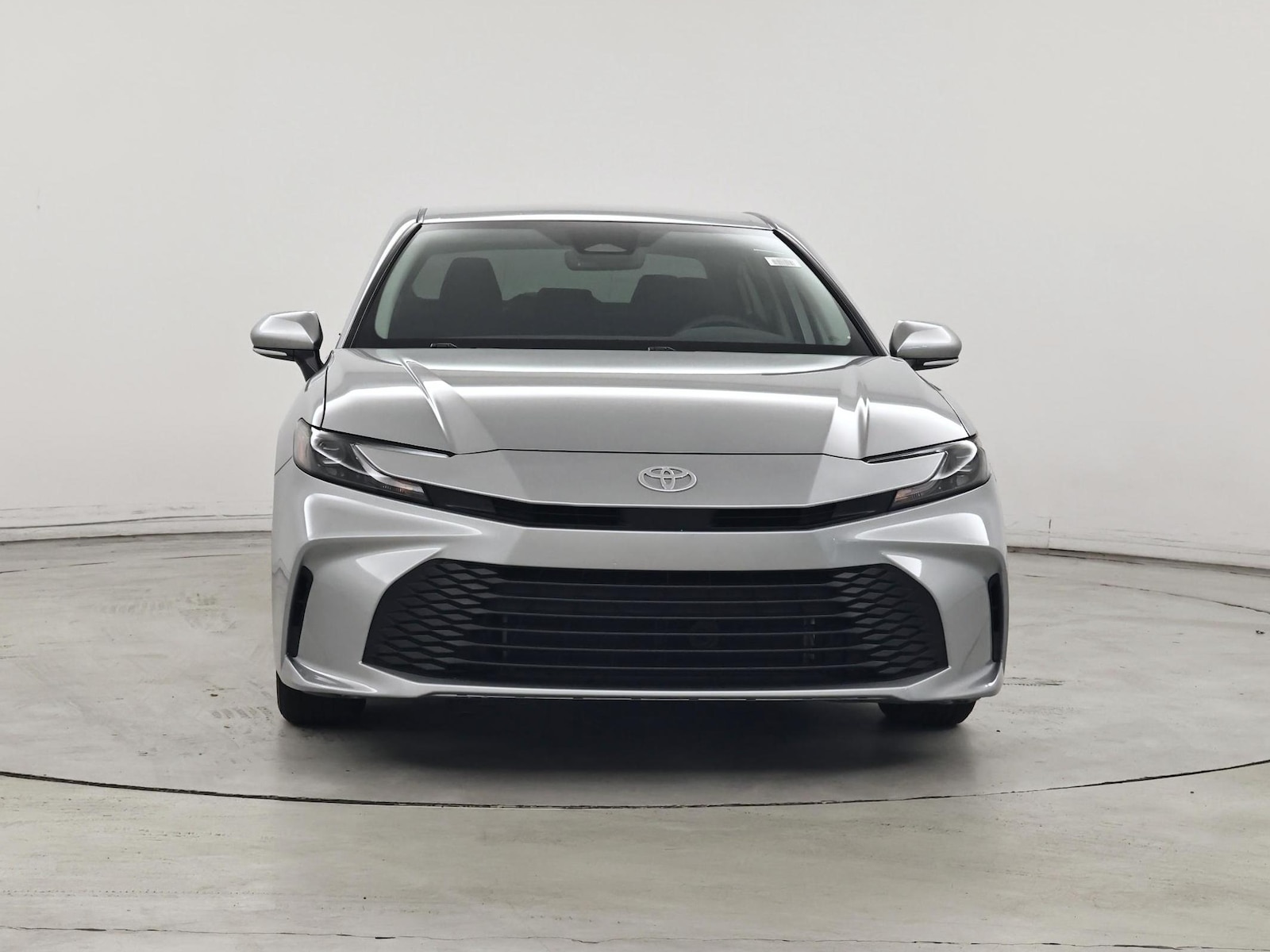 2025 Toyota Camry LE - Photo 6