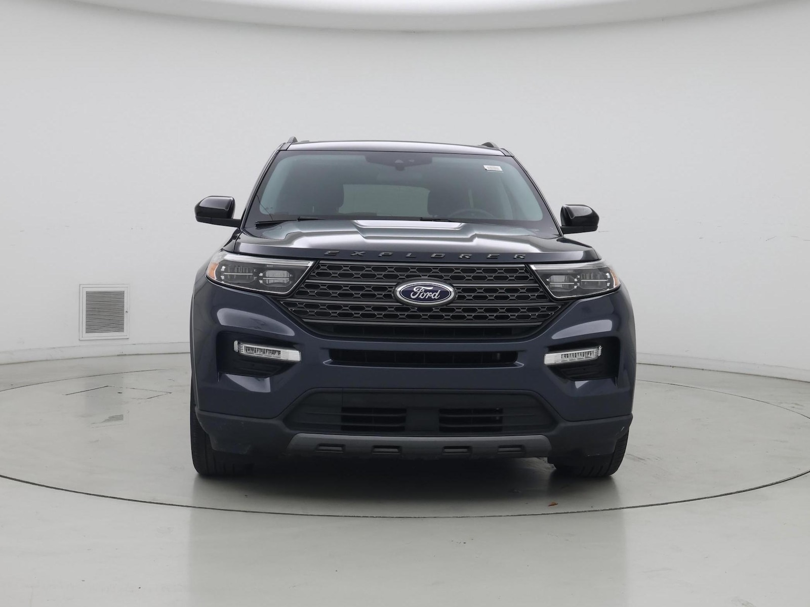 2023 Ford Explorer XLT - Photo 6