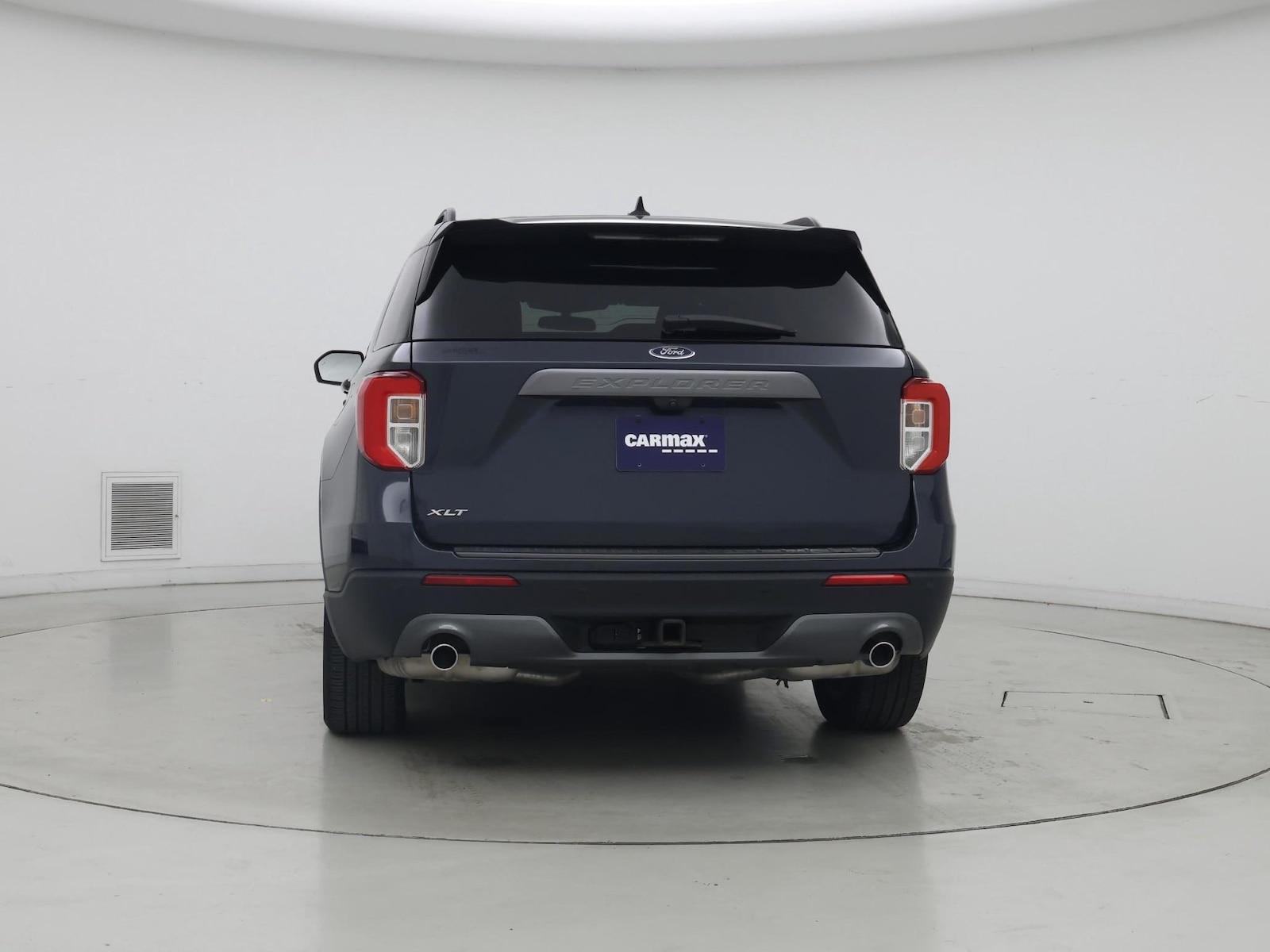 2023 Ford Explorer XLT - Photo 7