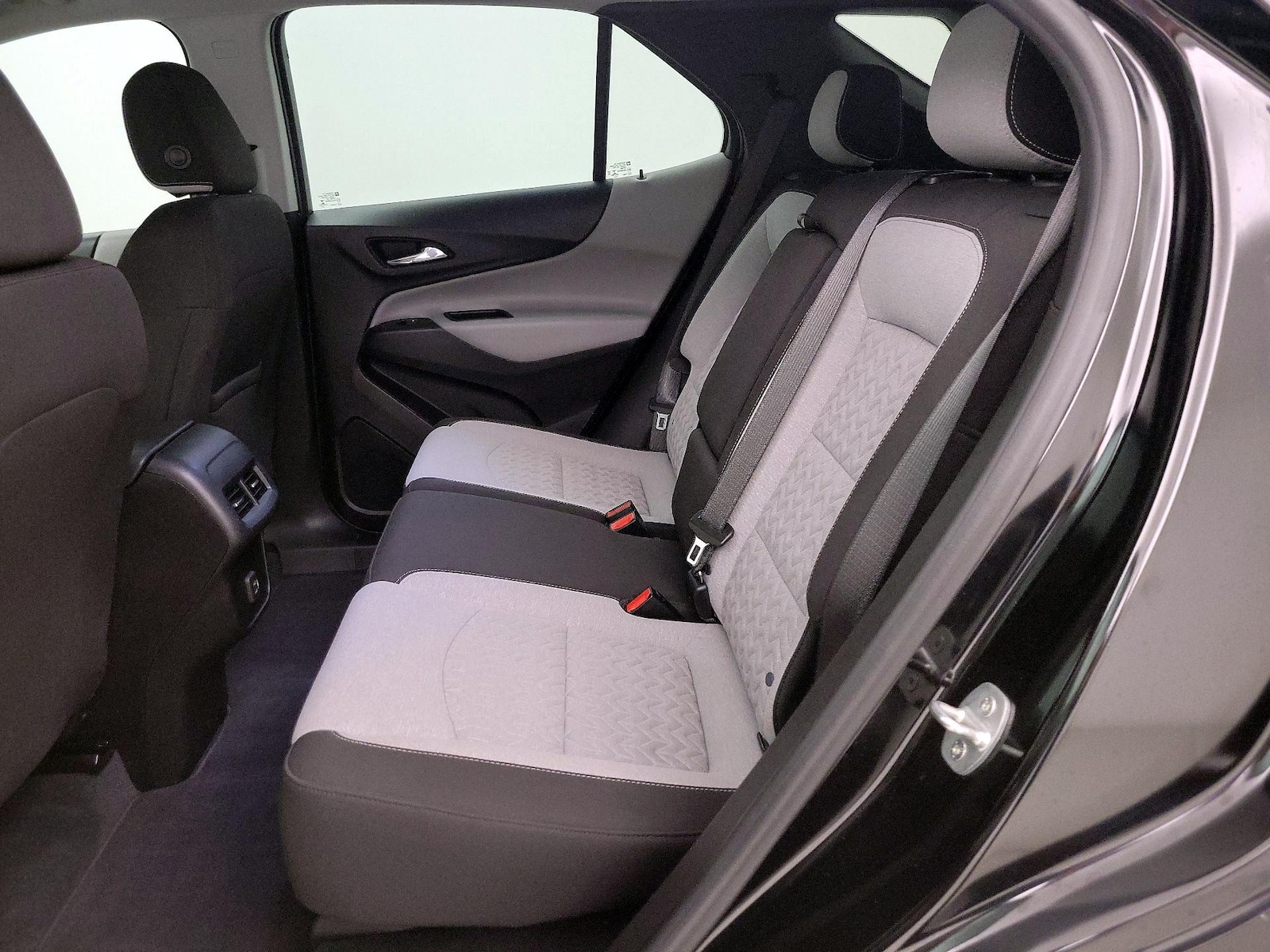2022 Chevrolet Equinox LS - Photo 20