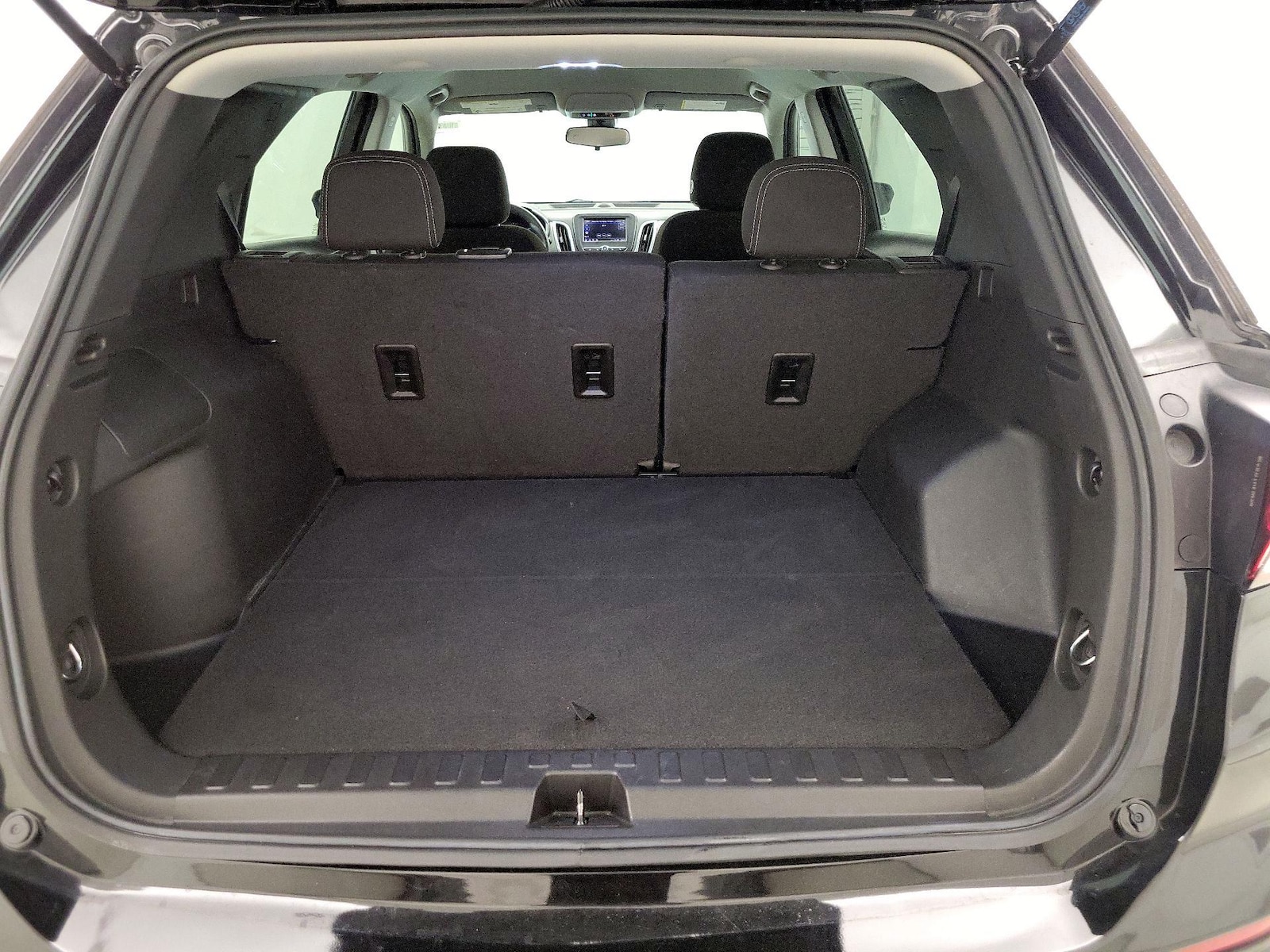 2022 Chevrolet Equinox LS - Photo 21