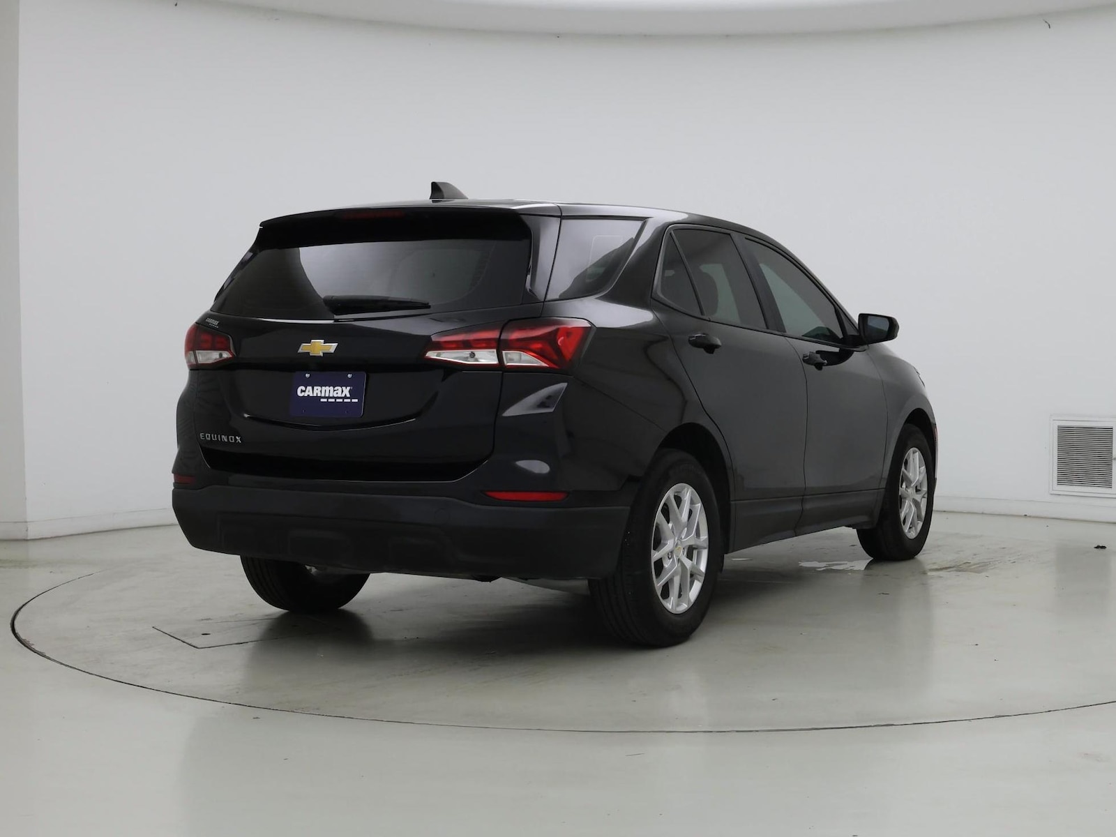 2022 Chevrolet Equinox LS - Photo 9