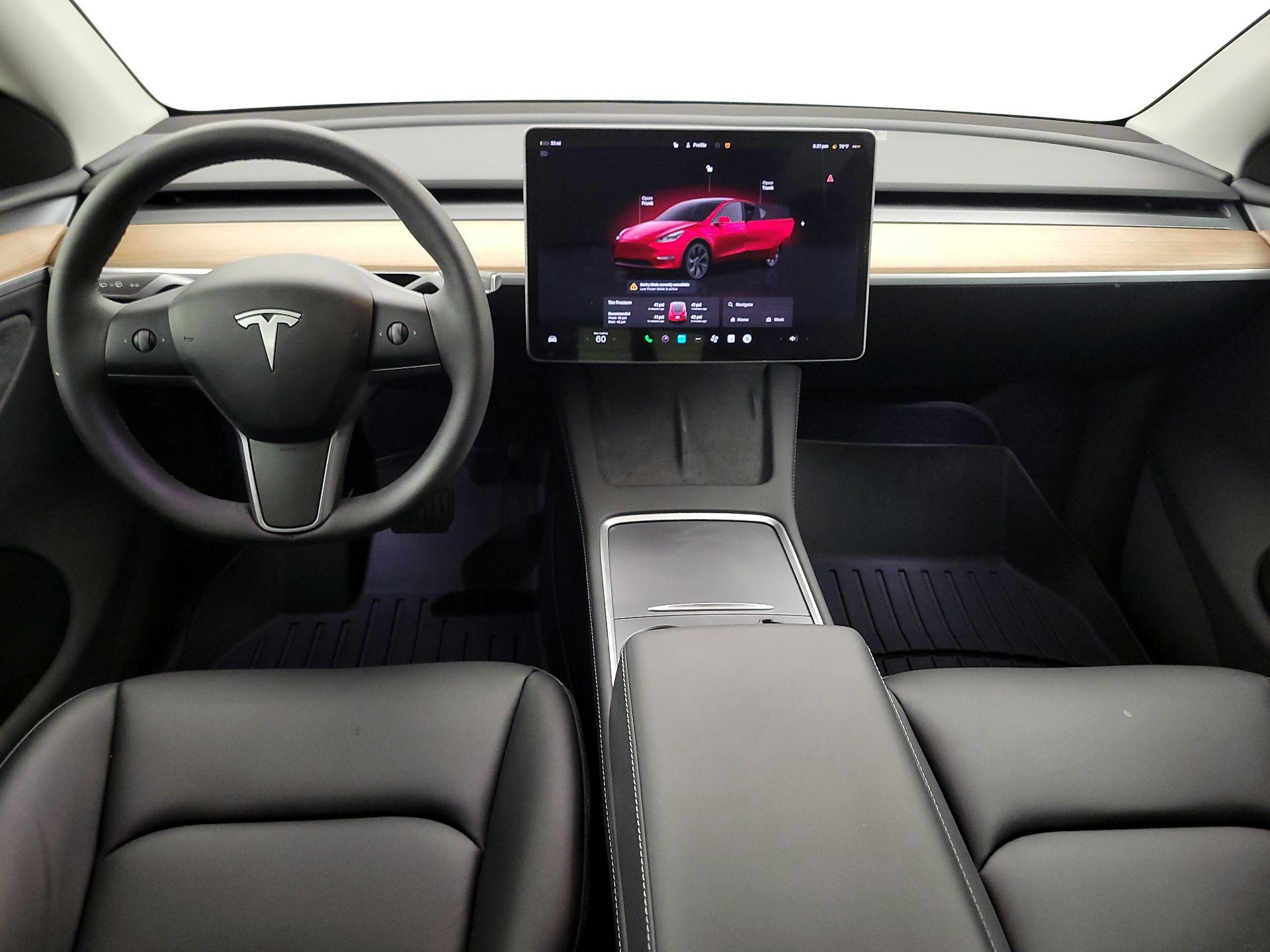Thumbnail: 2025 Tesla Model Y - 9