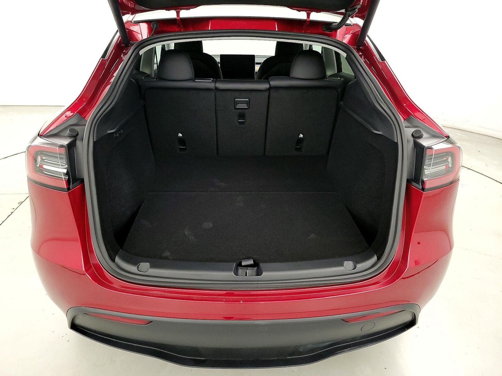 2025 Tesla Model Y Long Range - Photo 22
