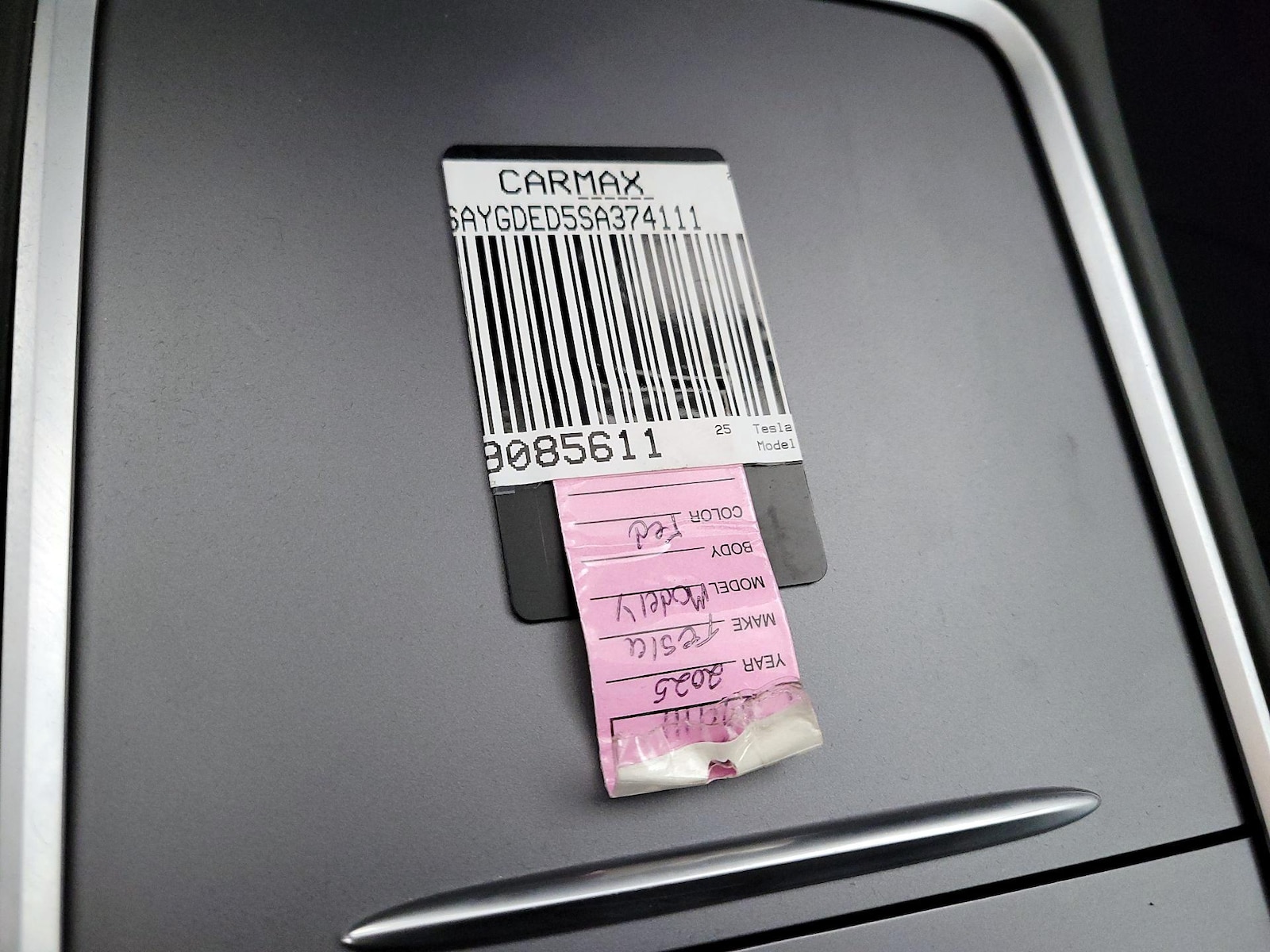 2025 Tesla Model Y Long Range - Photo 24