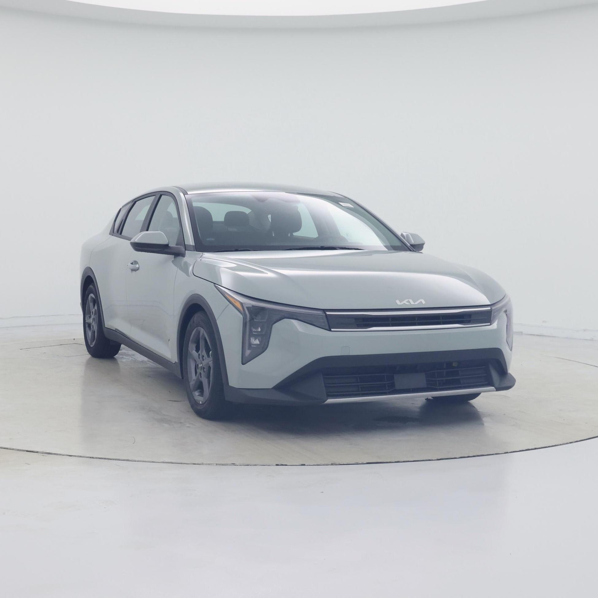 2025 Kia K4 Gris Sedán Tracción delantera Automática