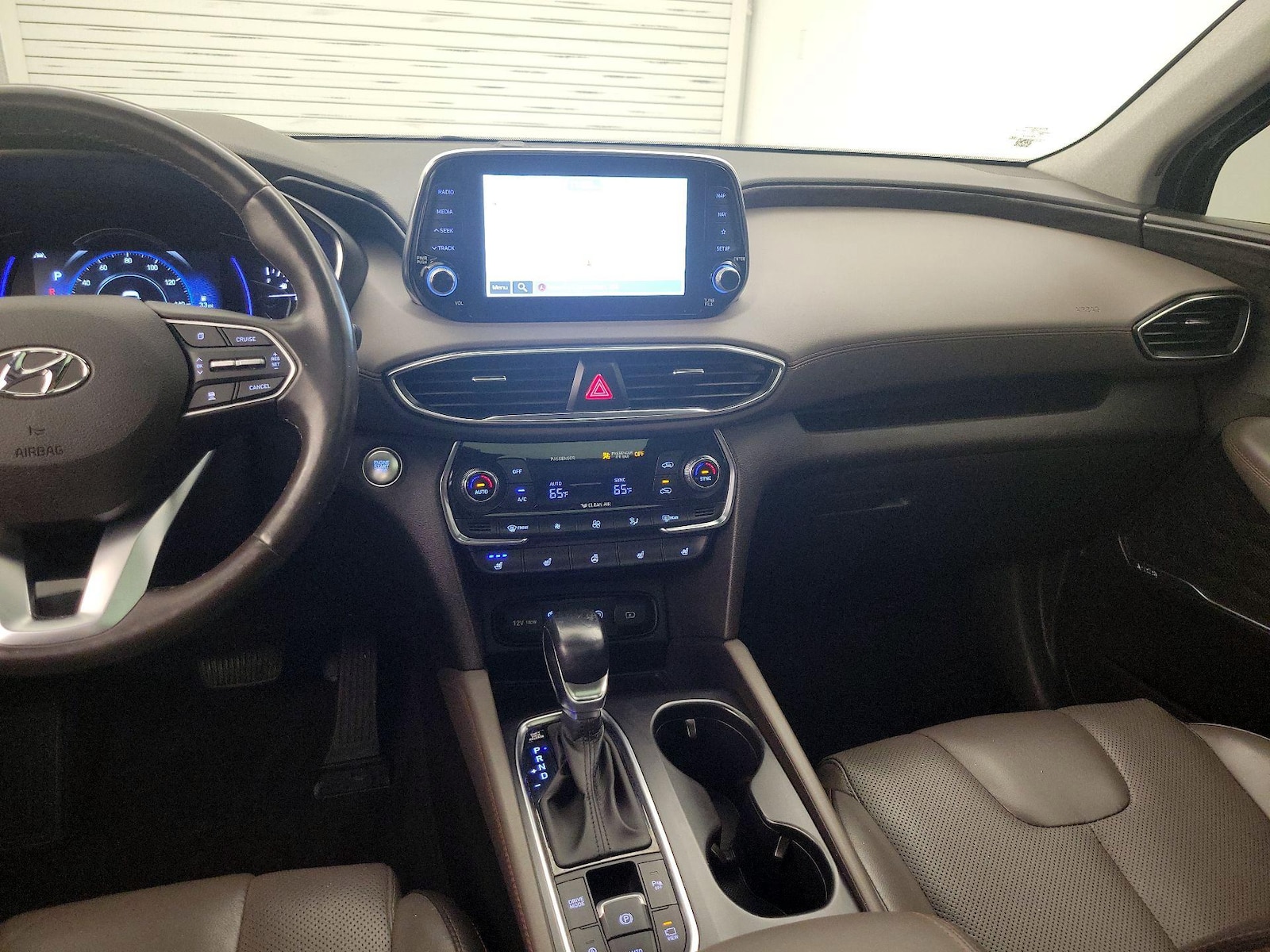 2020 Hyundai Santa Fe Limited - Photo 10