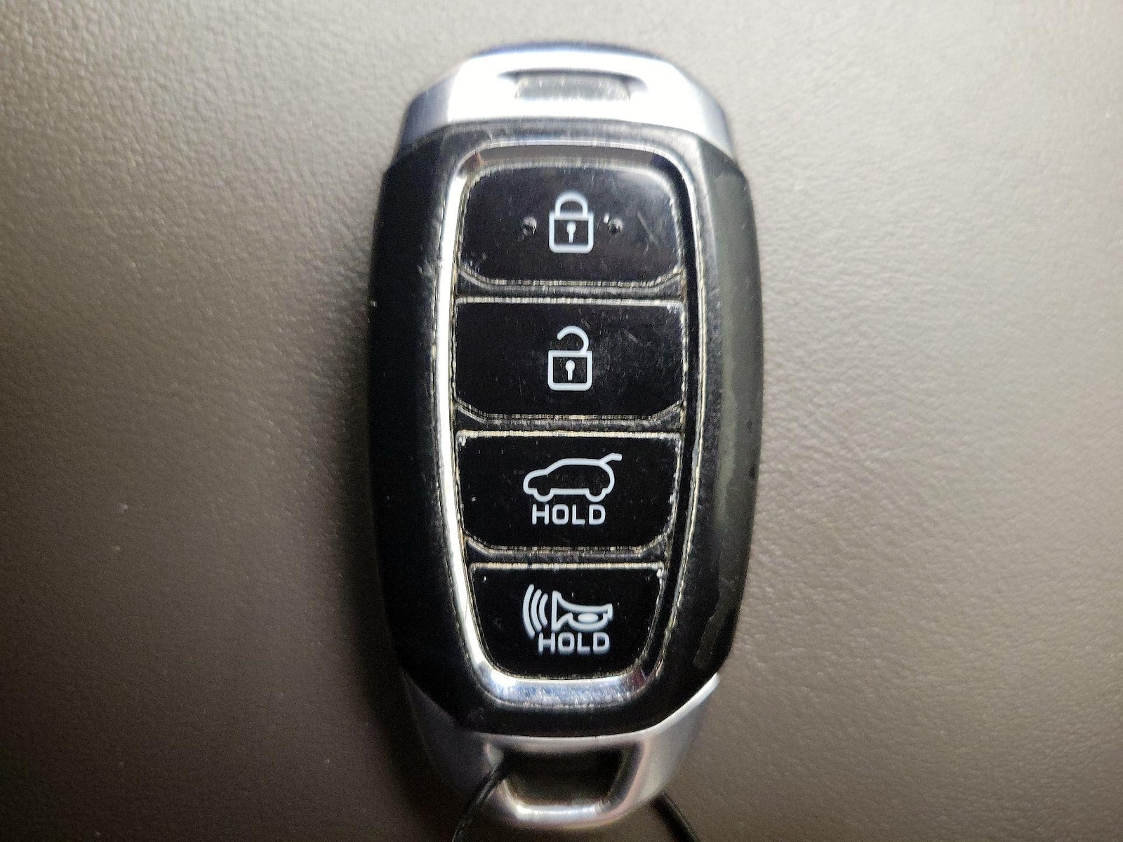 2020 Hyundai Santa Fe Limited - Photo 26