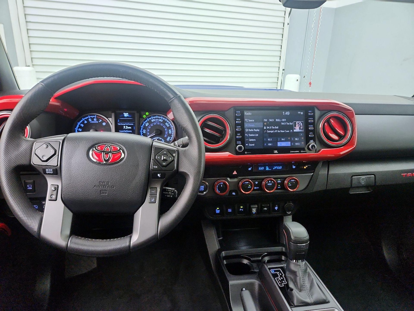 Apple CarPlay® & Android Auto™