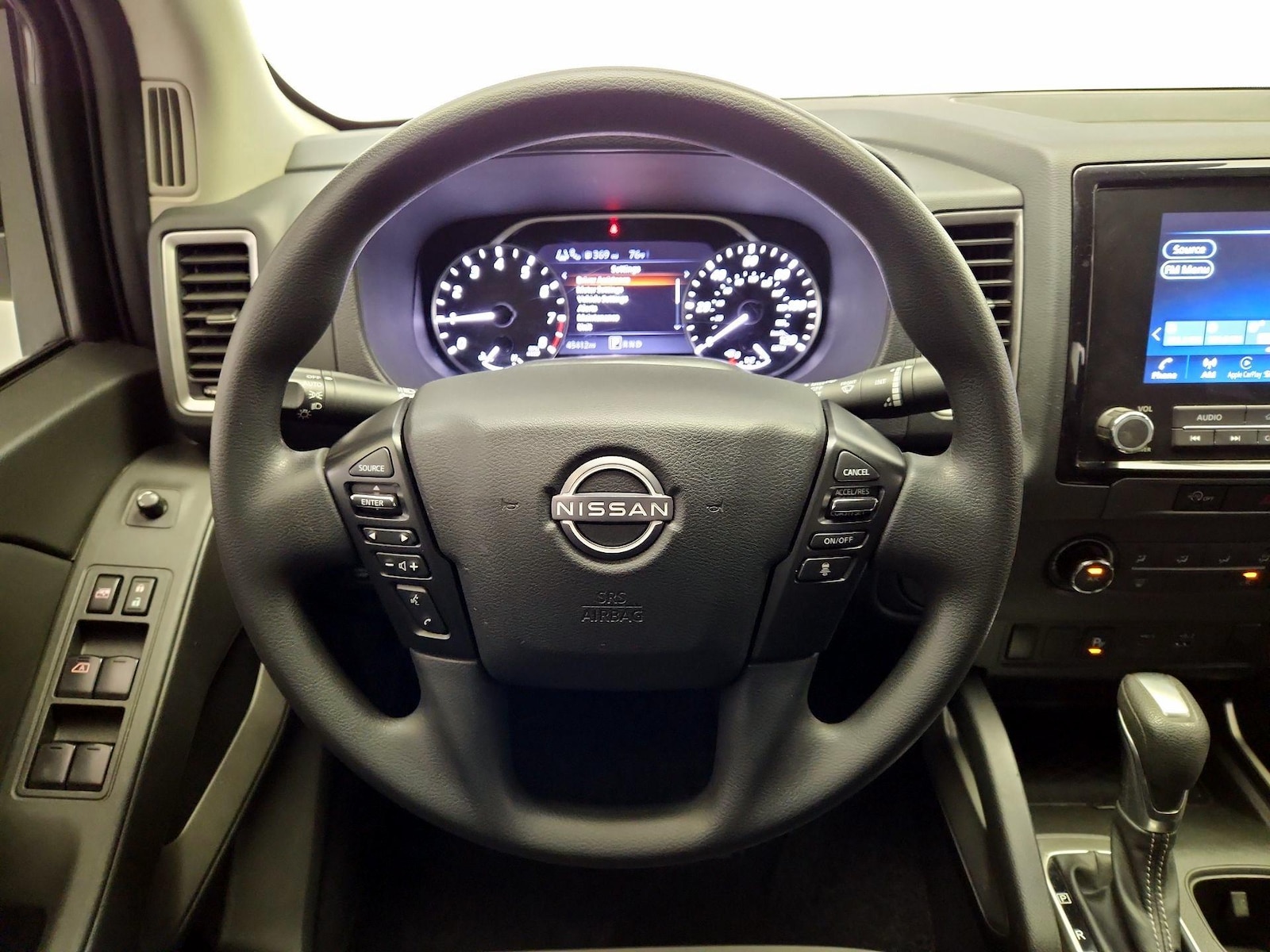 2024 Nissan Frontier SV - Photo 11