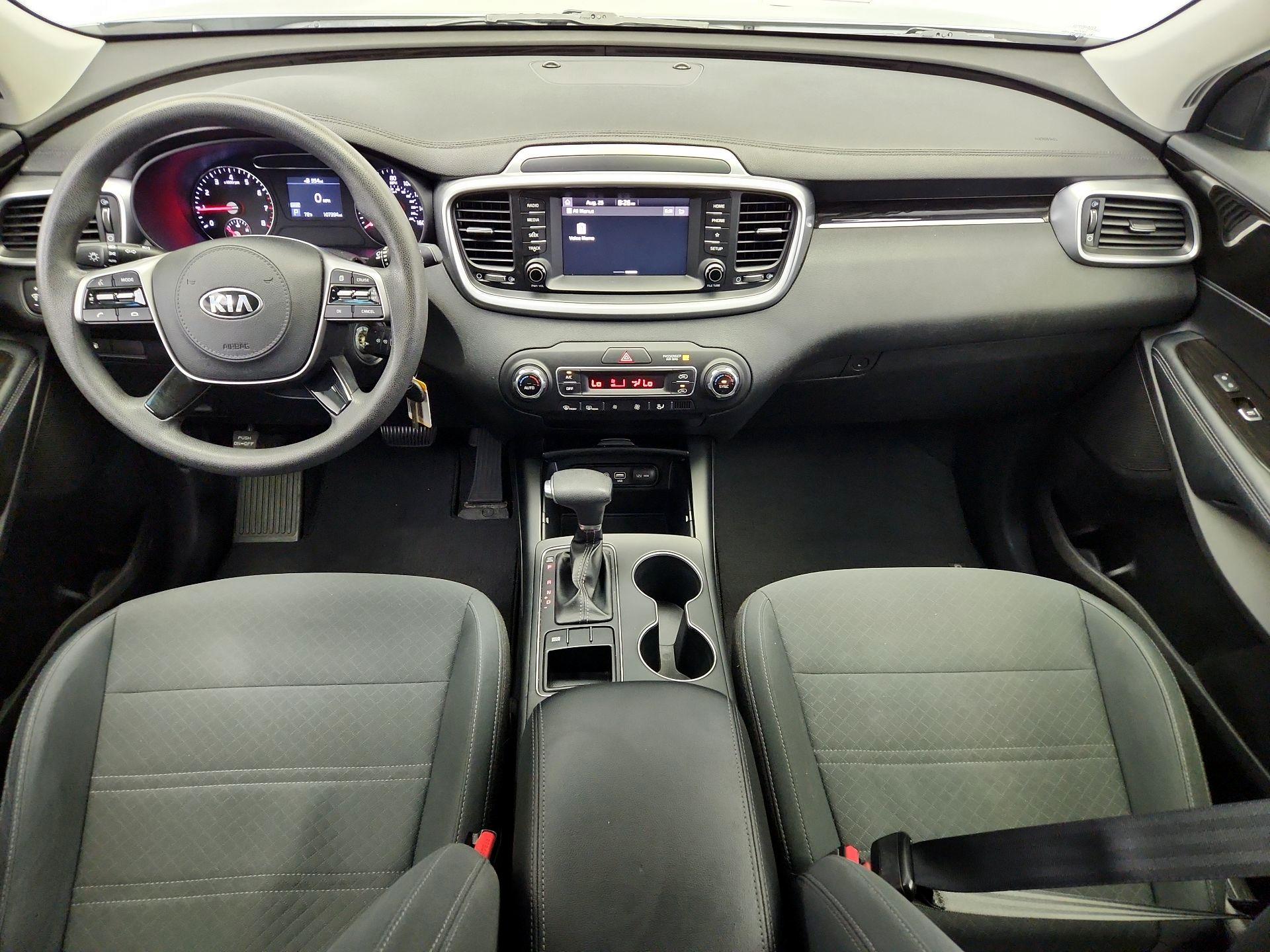 Thumbnail: 2019 Kia Sorento - 9