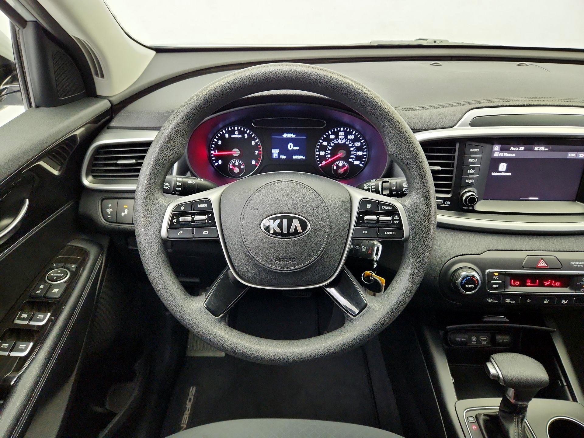 Thumbnail: 2019 Kia Sorento - 10