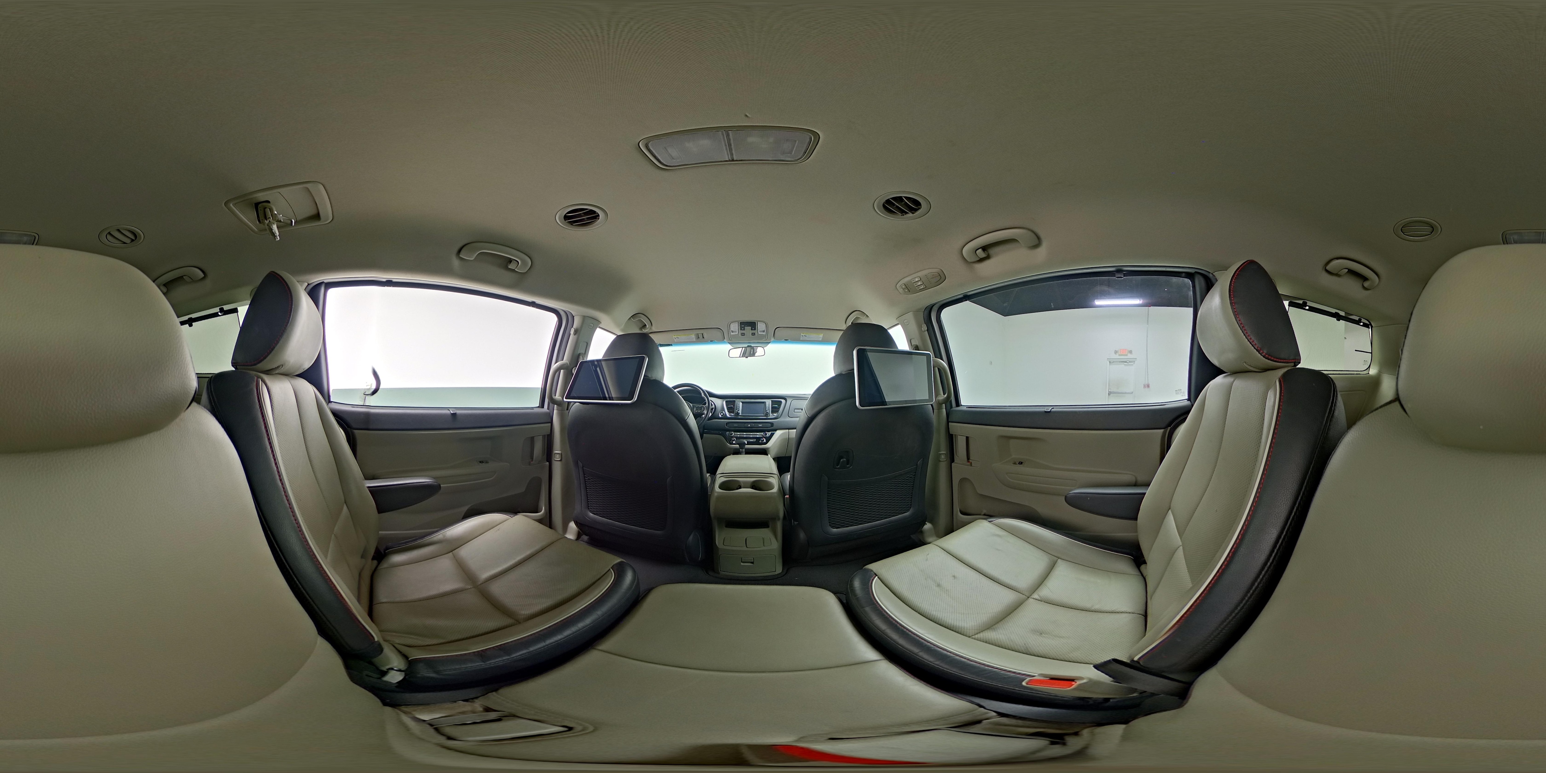 2020 Kia Sedona EX - Photo 28