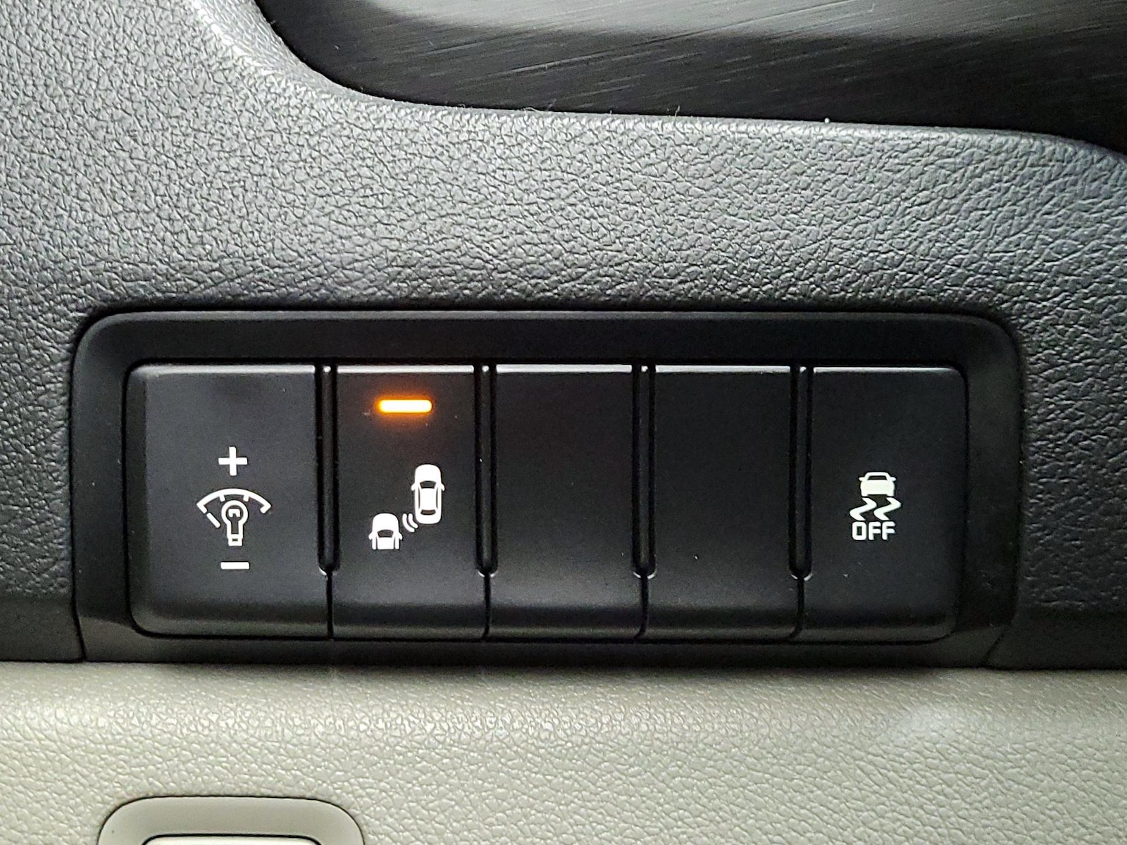 2020 Kia Sedona EX - Photo 14