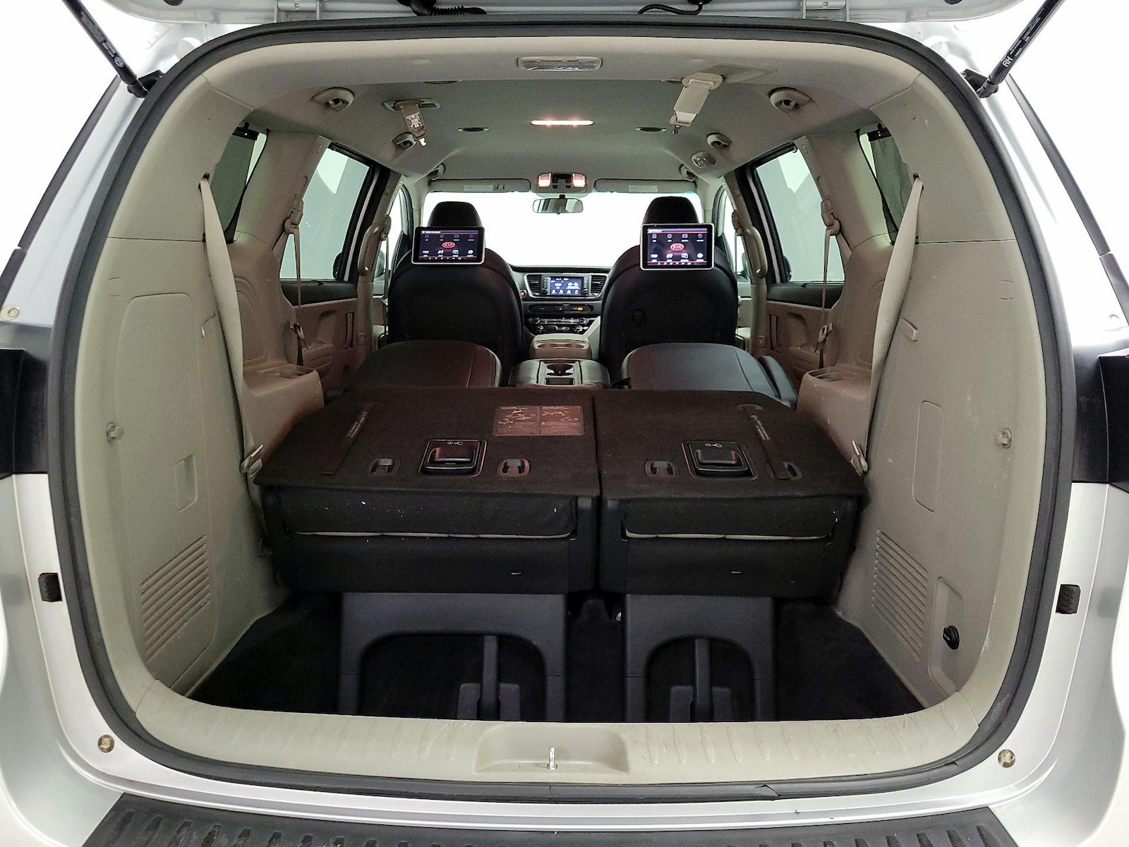 2020 Kia Sedona EX - Photo 23