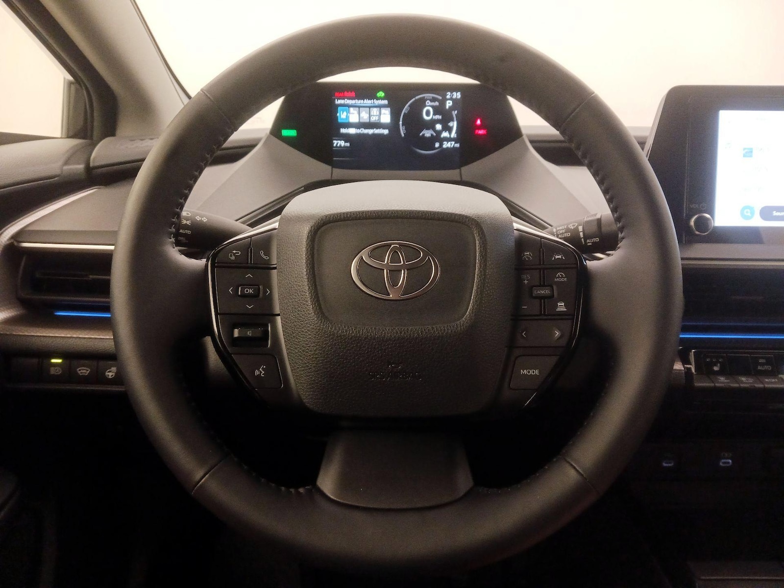 2026 Toyota Prius XLE - Photo 11