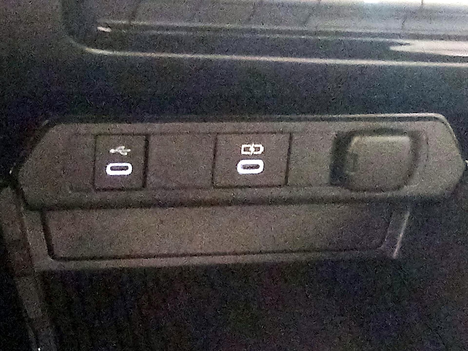 2026 Toyota Prius XLE - Photo 20