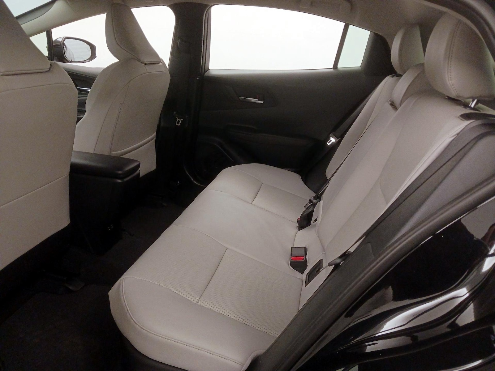 2026 Toyota Prius XLE - Photo 21