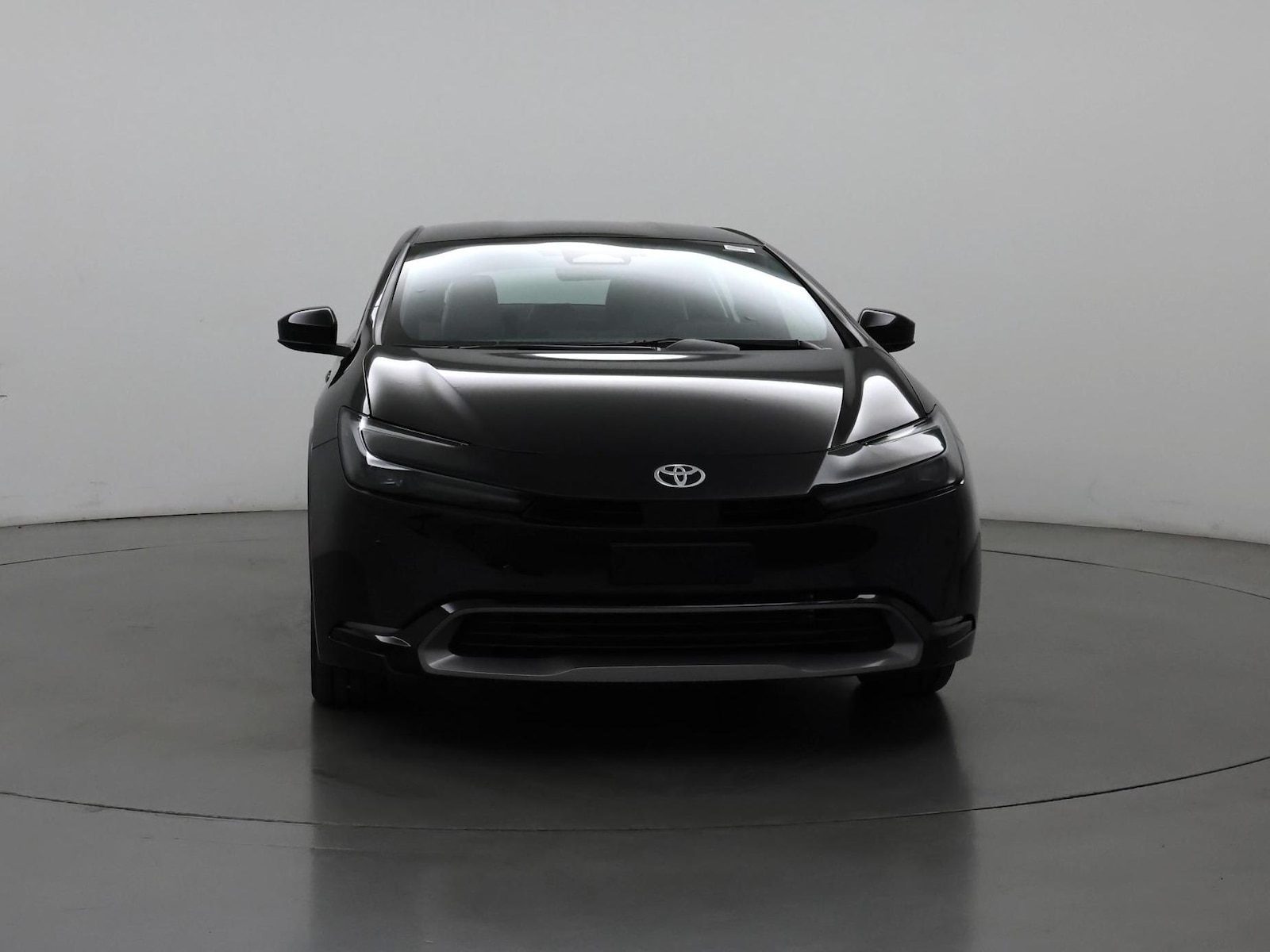 2026 Toyota Prius XLE - Photo 6