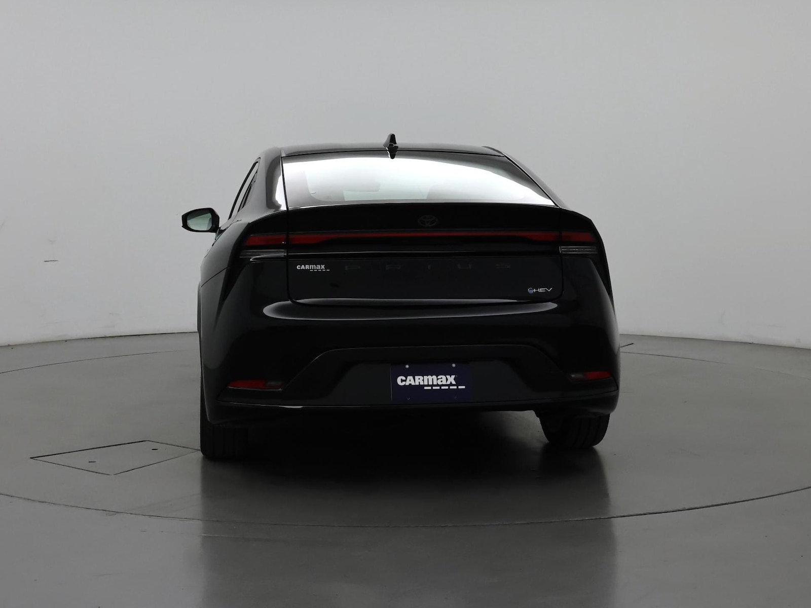 2026 Toyota Prius XLE - Photo 7
