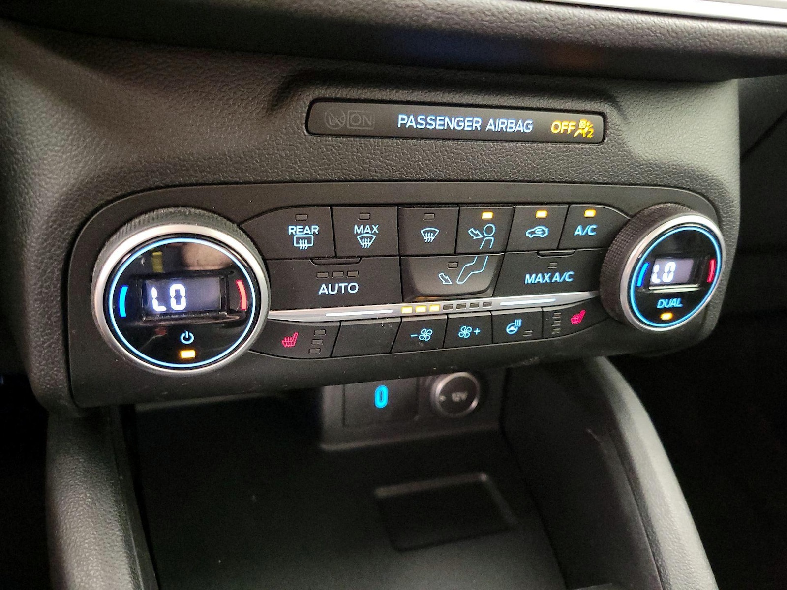 2020 Ford Escape Titanium - Photo 18