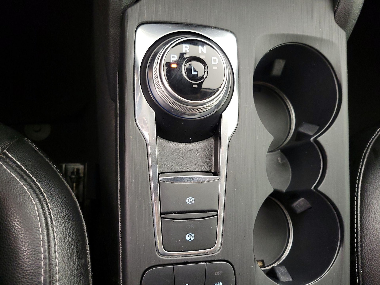 2020 Ford Escape Titanium - Photo 19