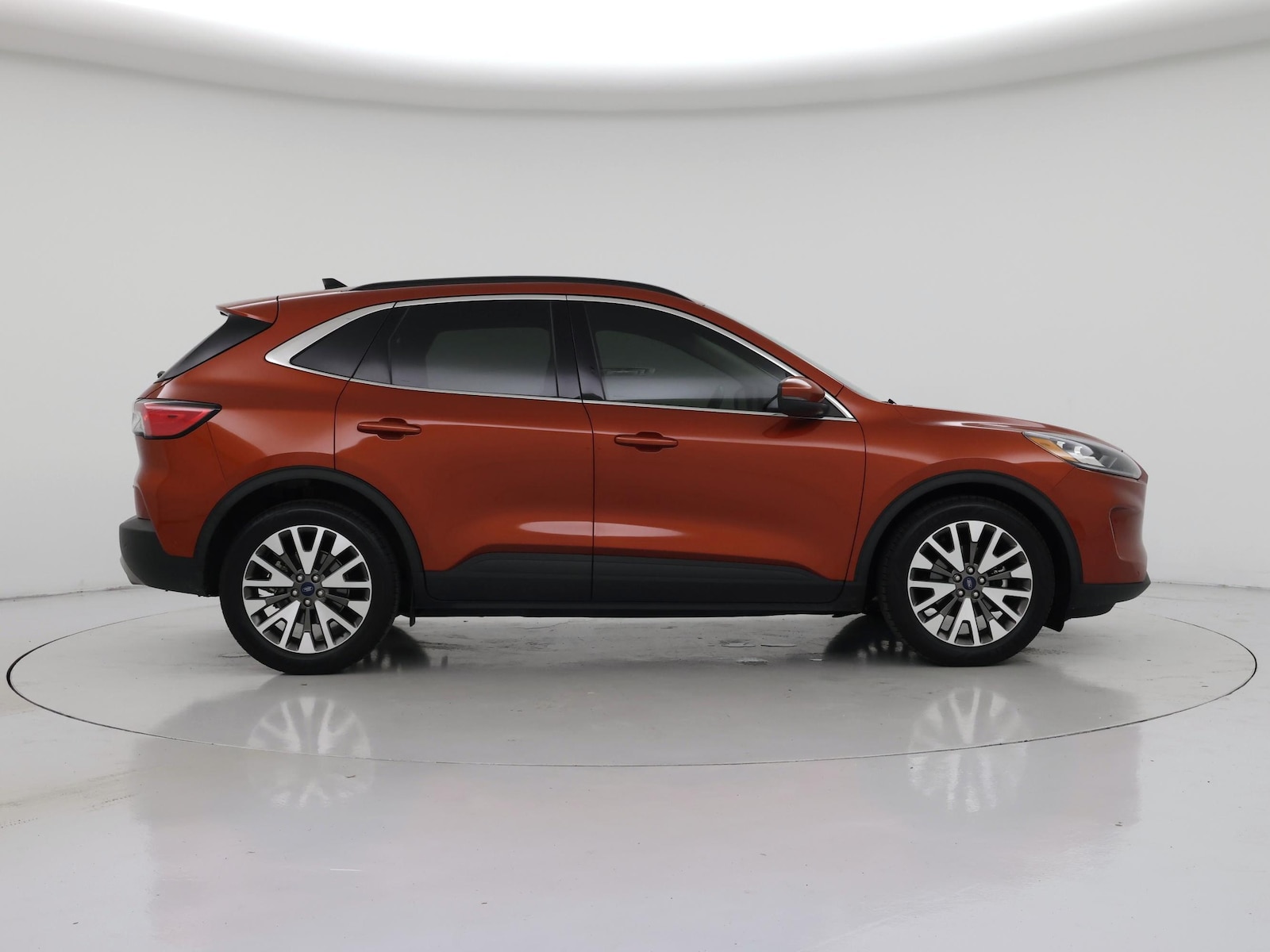 2020 Ford Escape Titanium - Photo 8