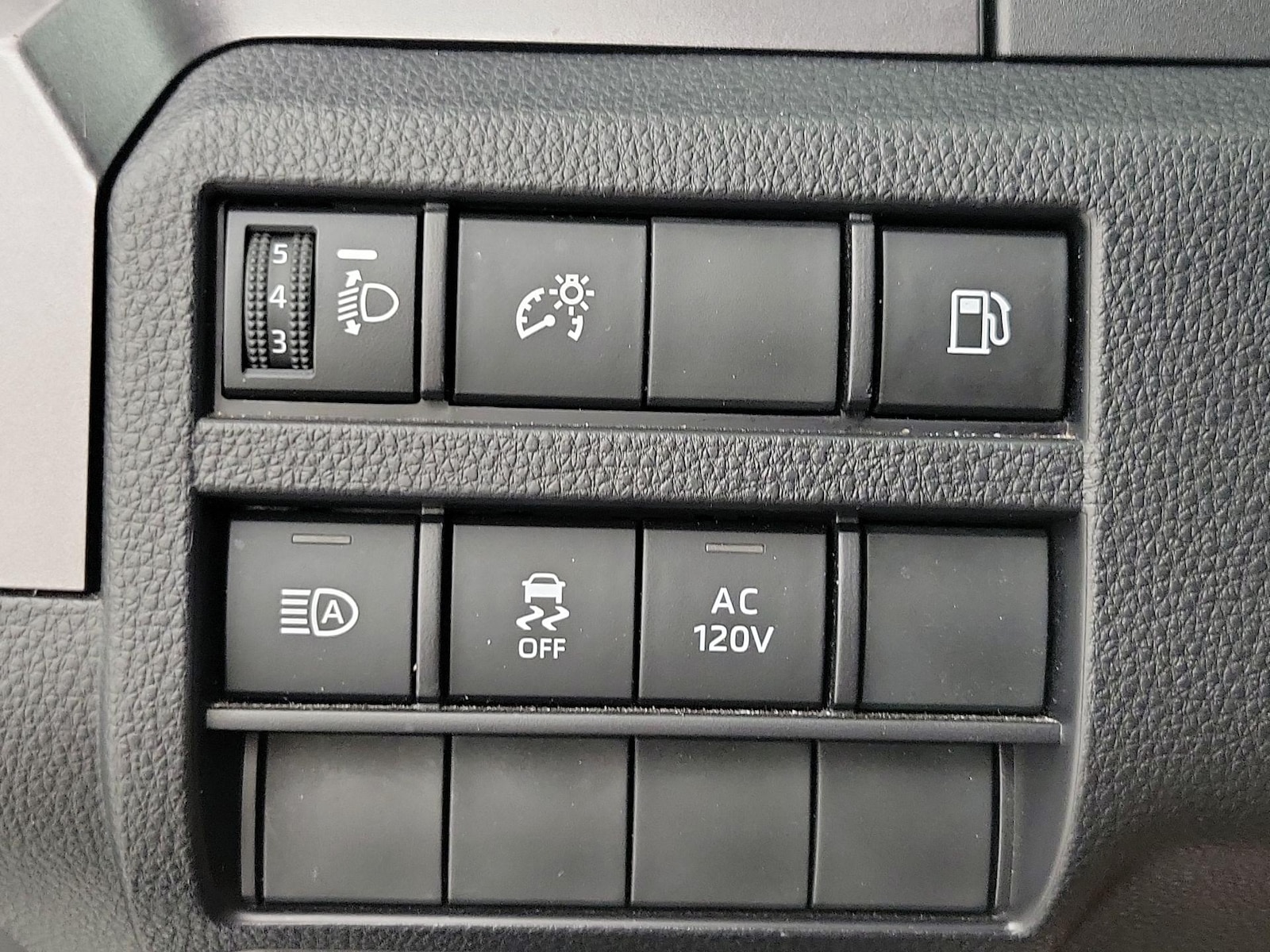 2025 Toyota 4Runner TRD Off-Road - Photo 14