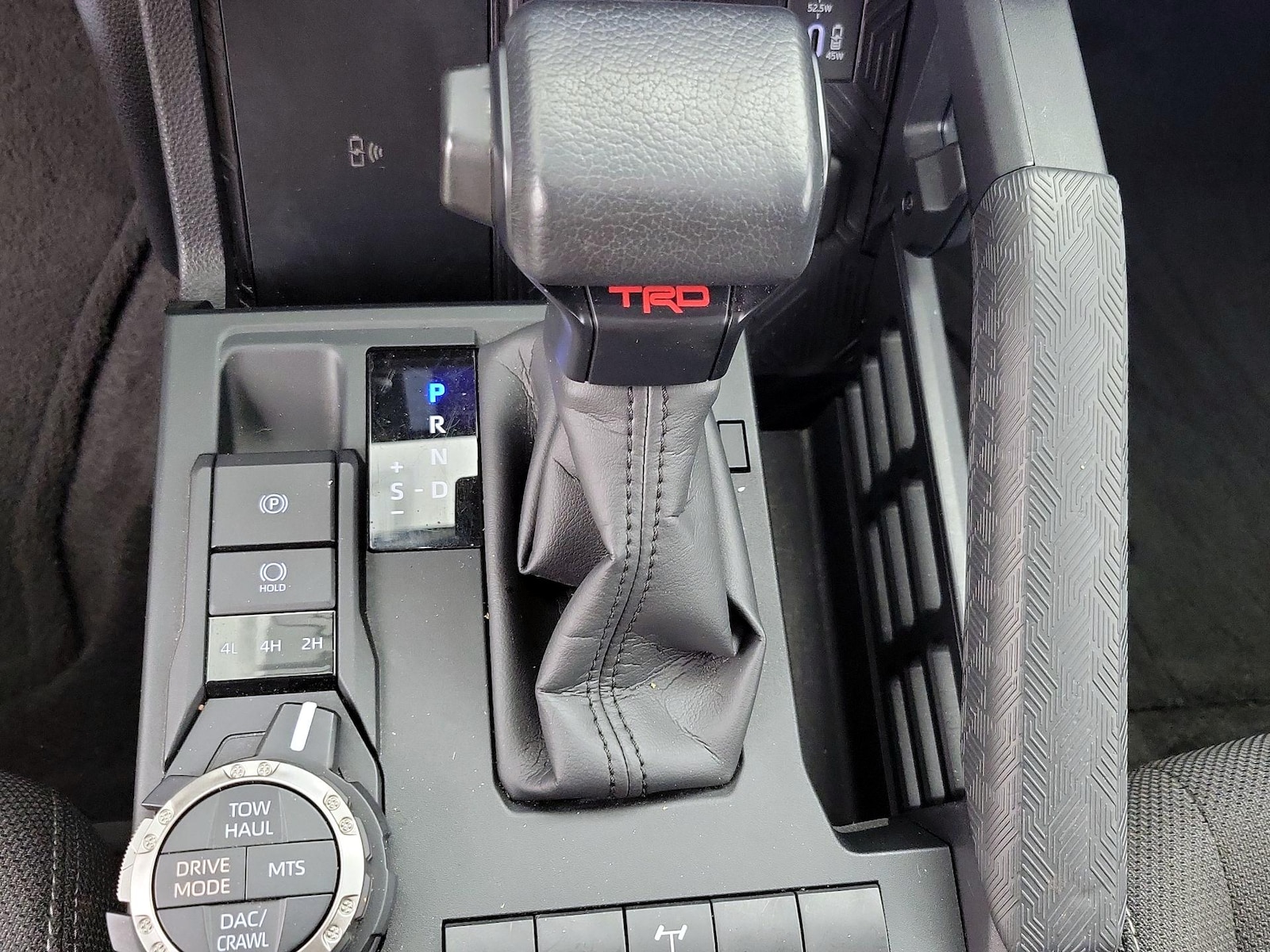 2025 Toyota 4Runner TRD Off-Road - Photo 19