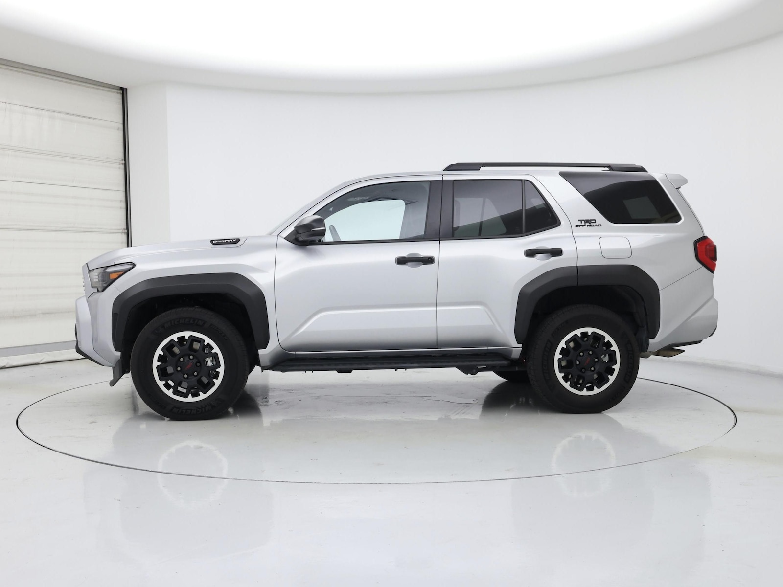 2025 Toyota 4Runner TRD Off-Road - Photo 4