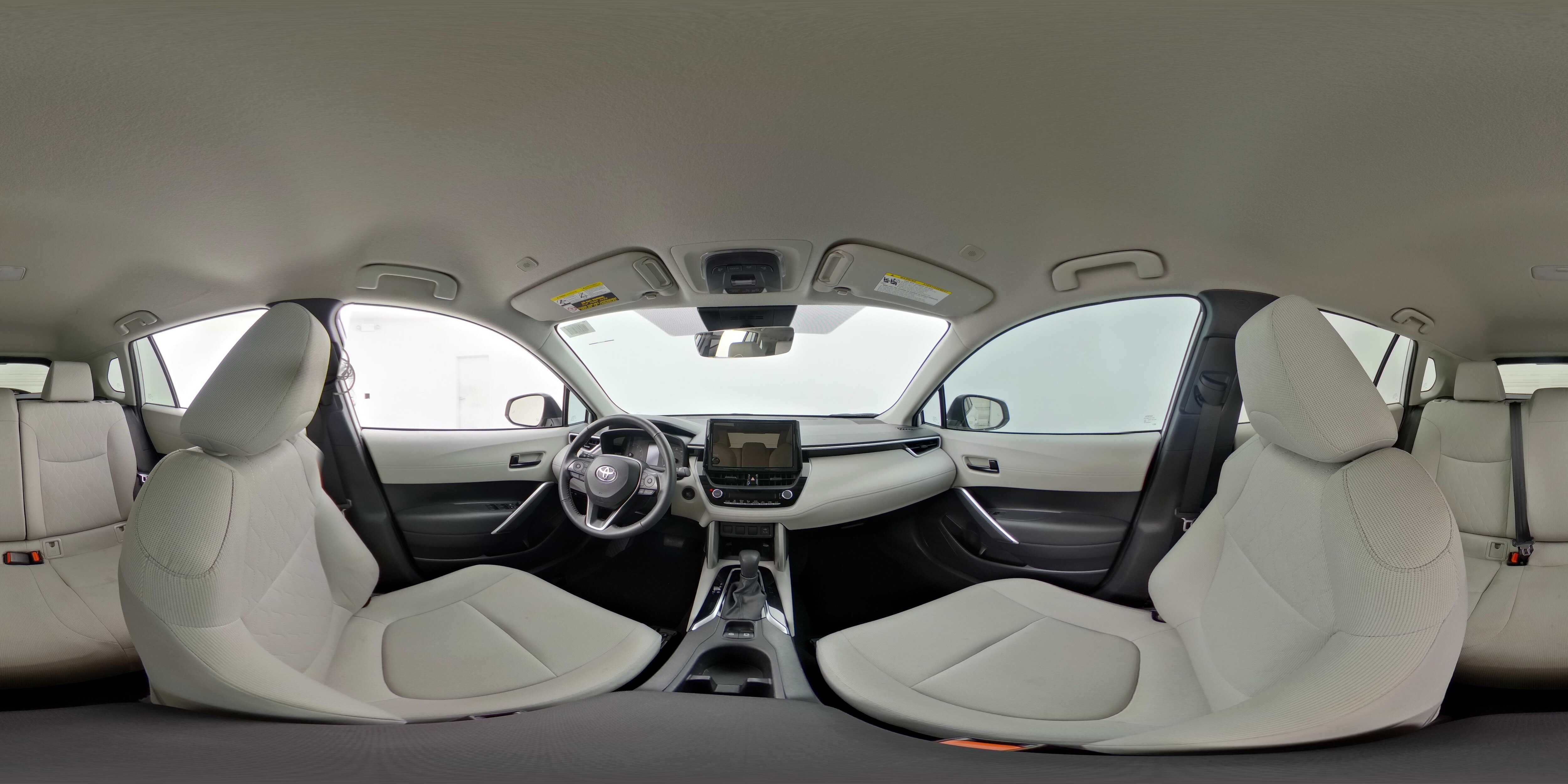 2024 Toyota Corolla Cross LE - Photo 24