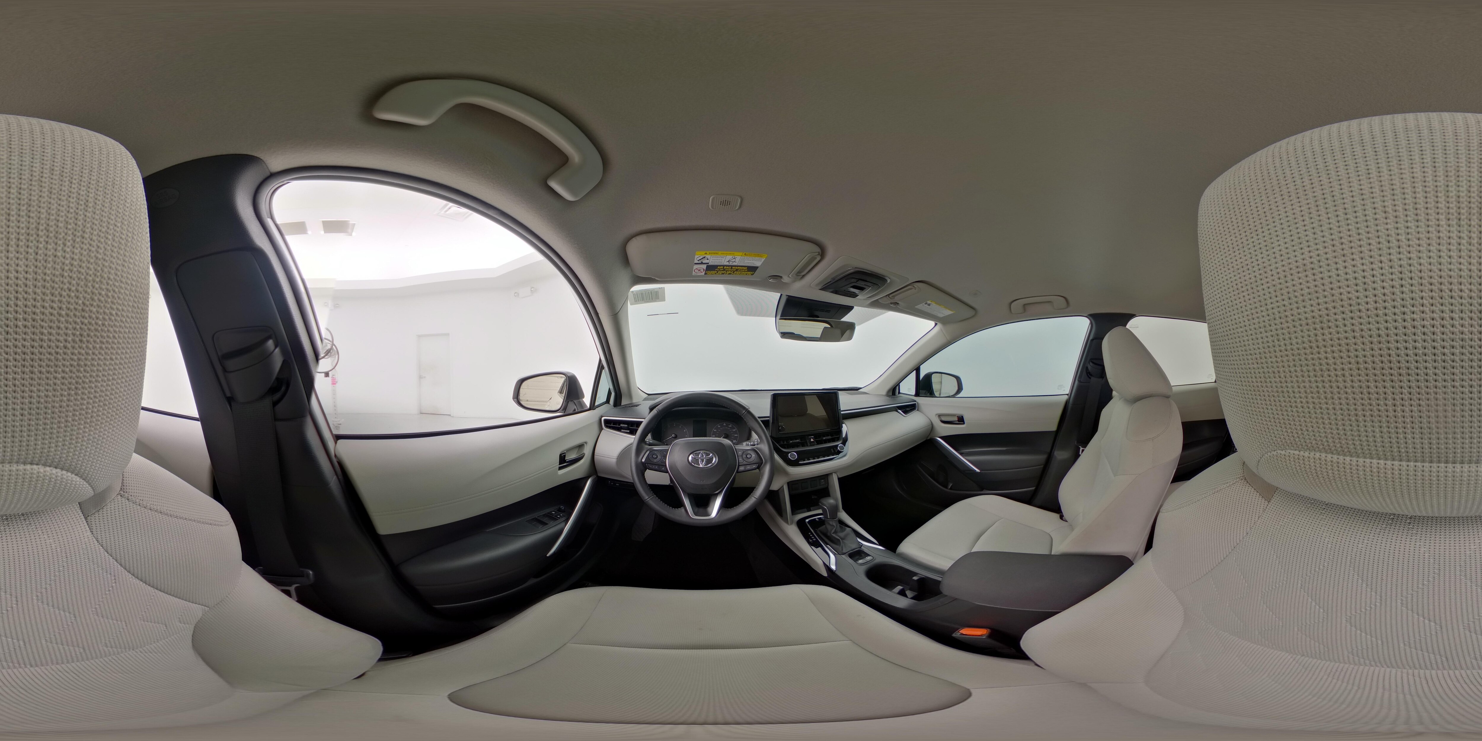 2024 Toyota Corolla Cross LE - Photo 26