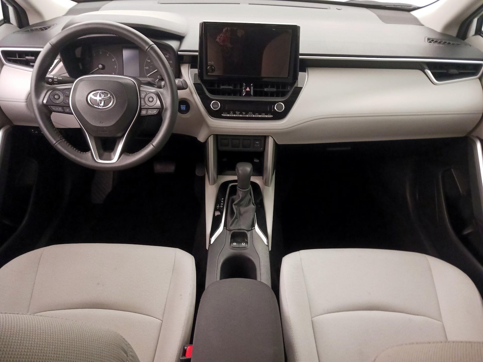 2024 Toyota Corolla Cross LE - Photo 10