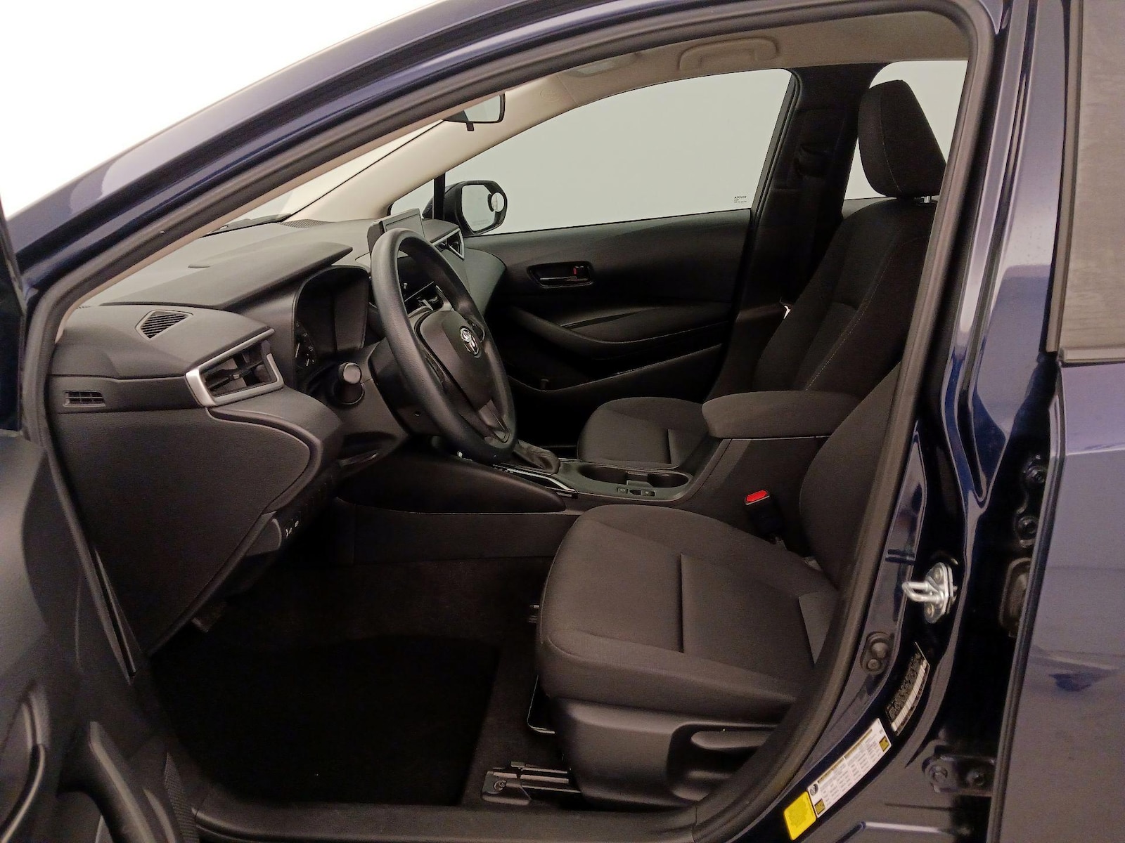 2024 Toyota Corolla LE - Photo 12