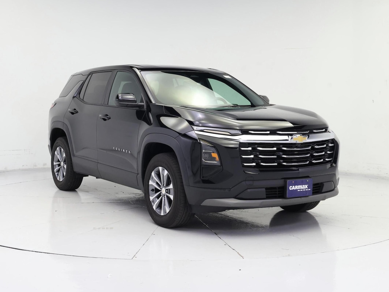 2025 Chevrolet Equinox LT - Photo 2
