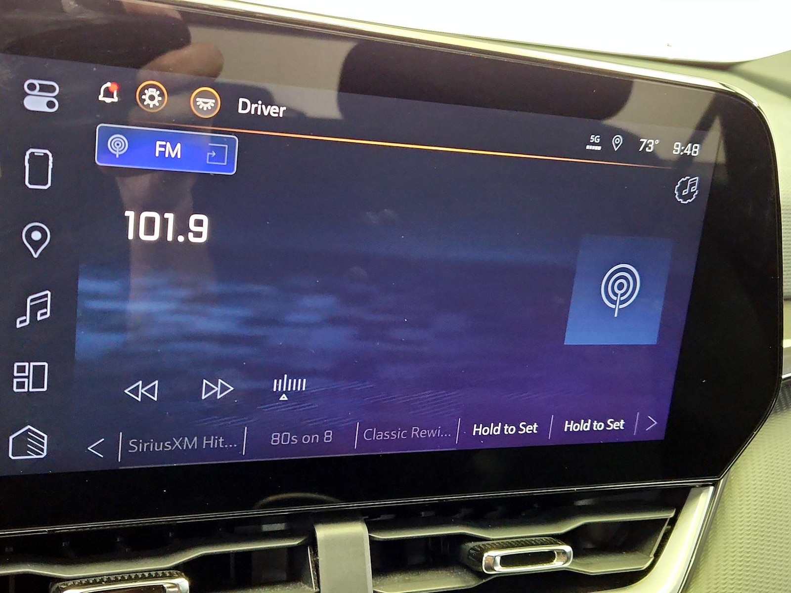 2025 Chevrolet Equinox LT - Photo 17