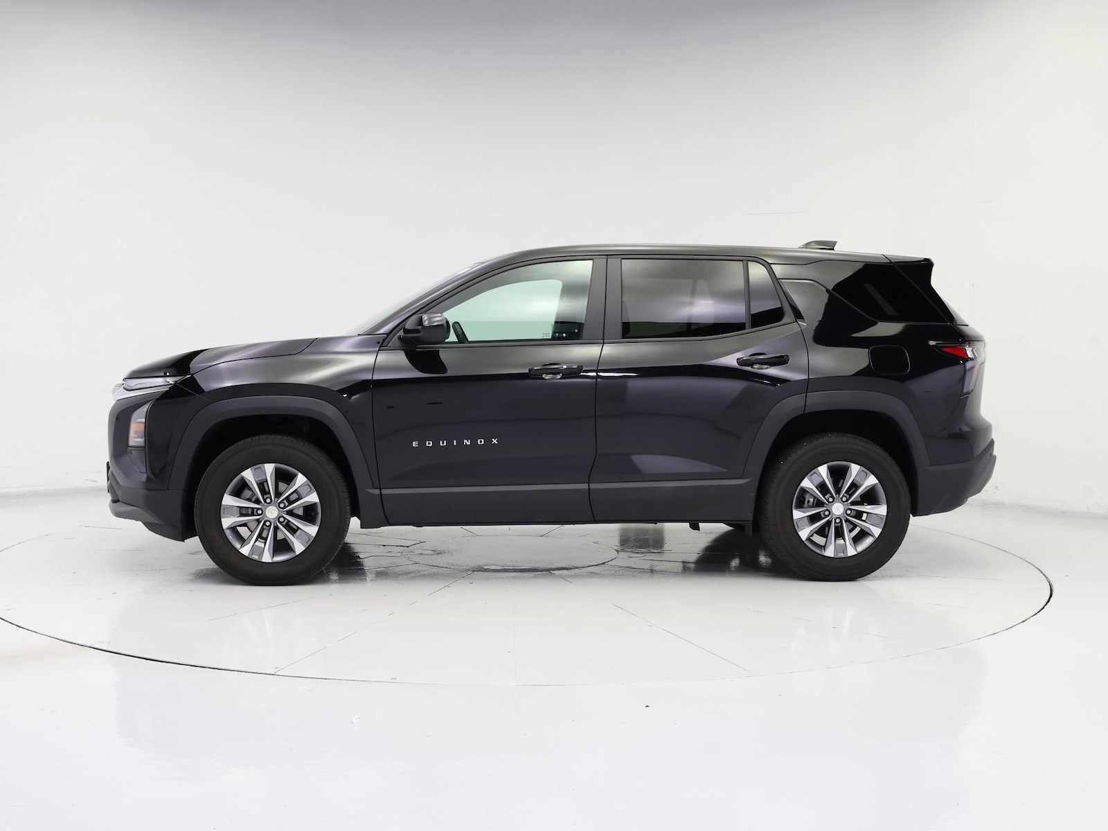 2025 Chevrolet Equinox LT - Photo 4
