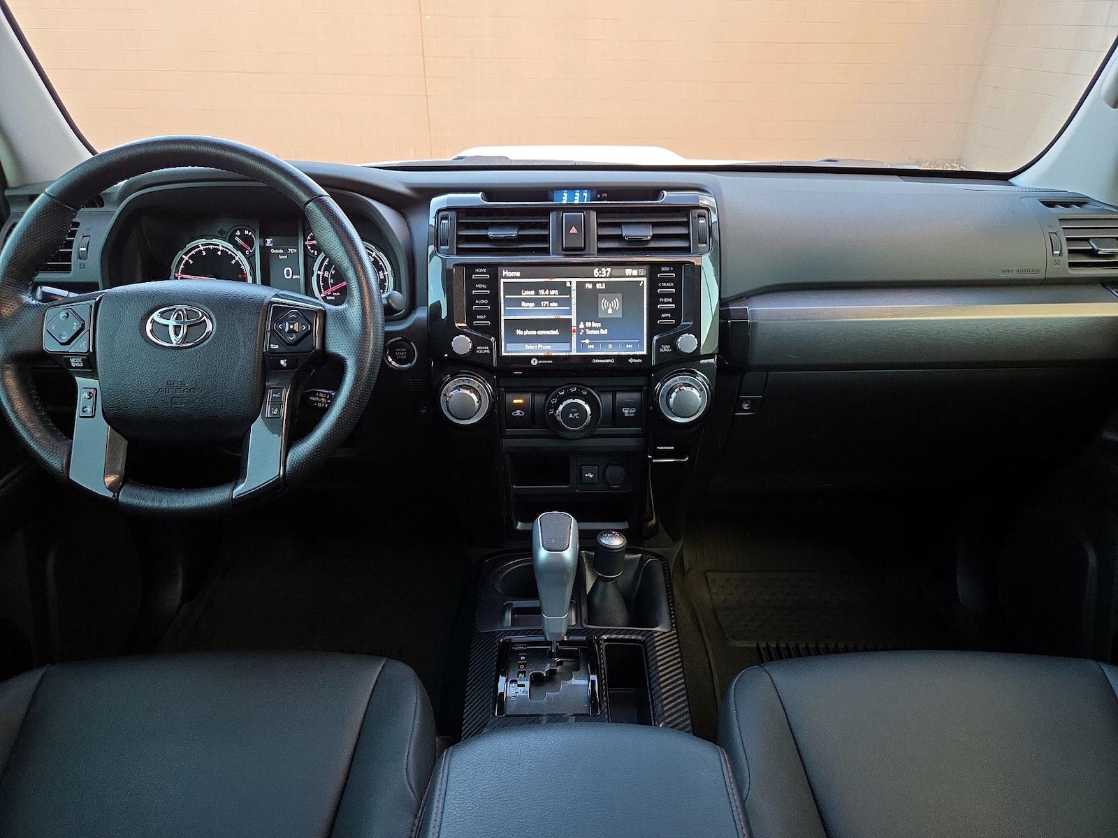Apple CarPlay® & Android Auto™