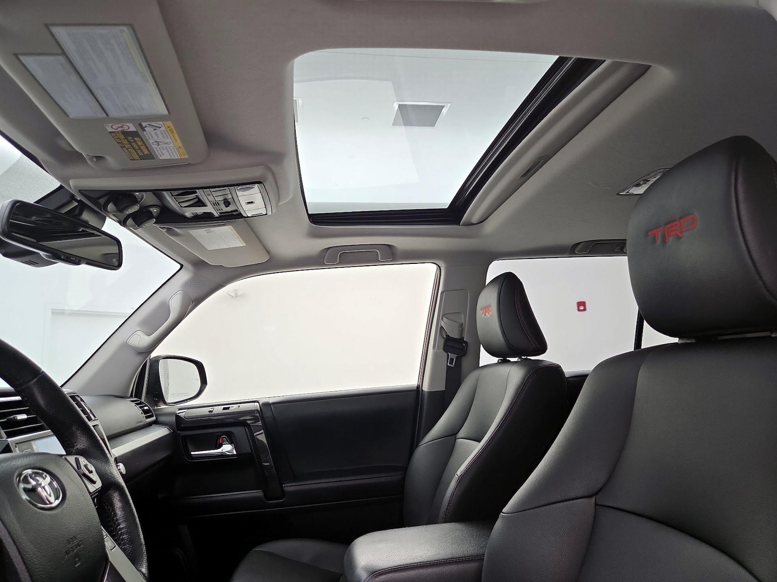 Sunroof(s) & Overhead Airbags