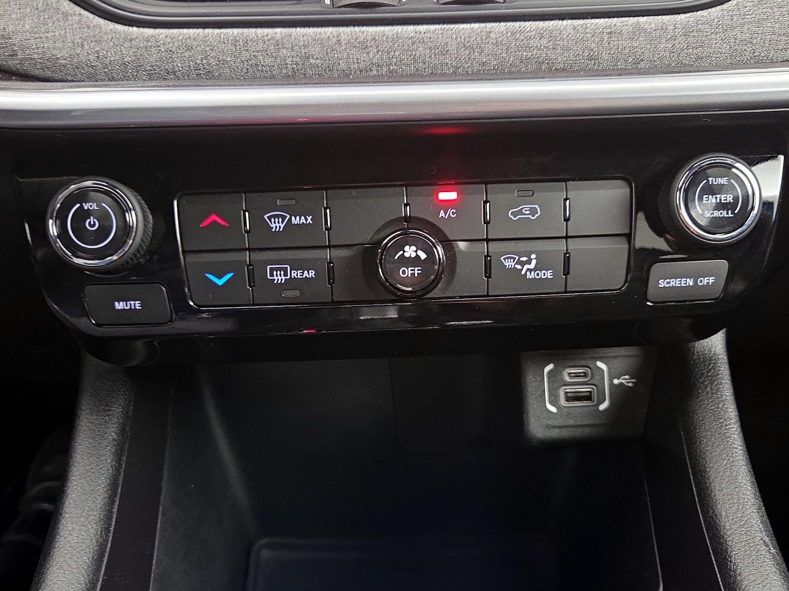 2023 Jeep Compass Latitude - Photo 17