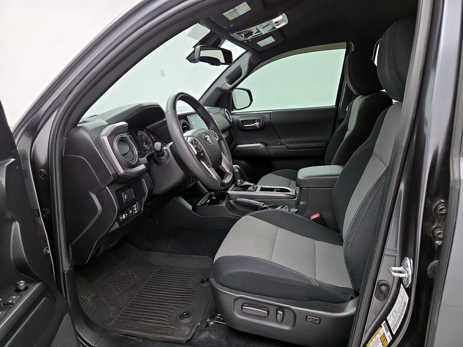 Power Seat(s) & Leather Seats