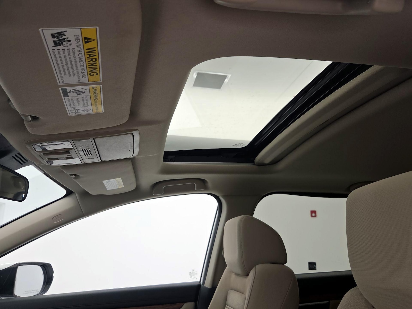 Sunroof(s) & Overhead Airbags