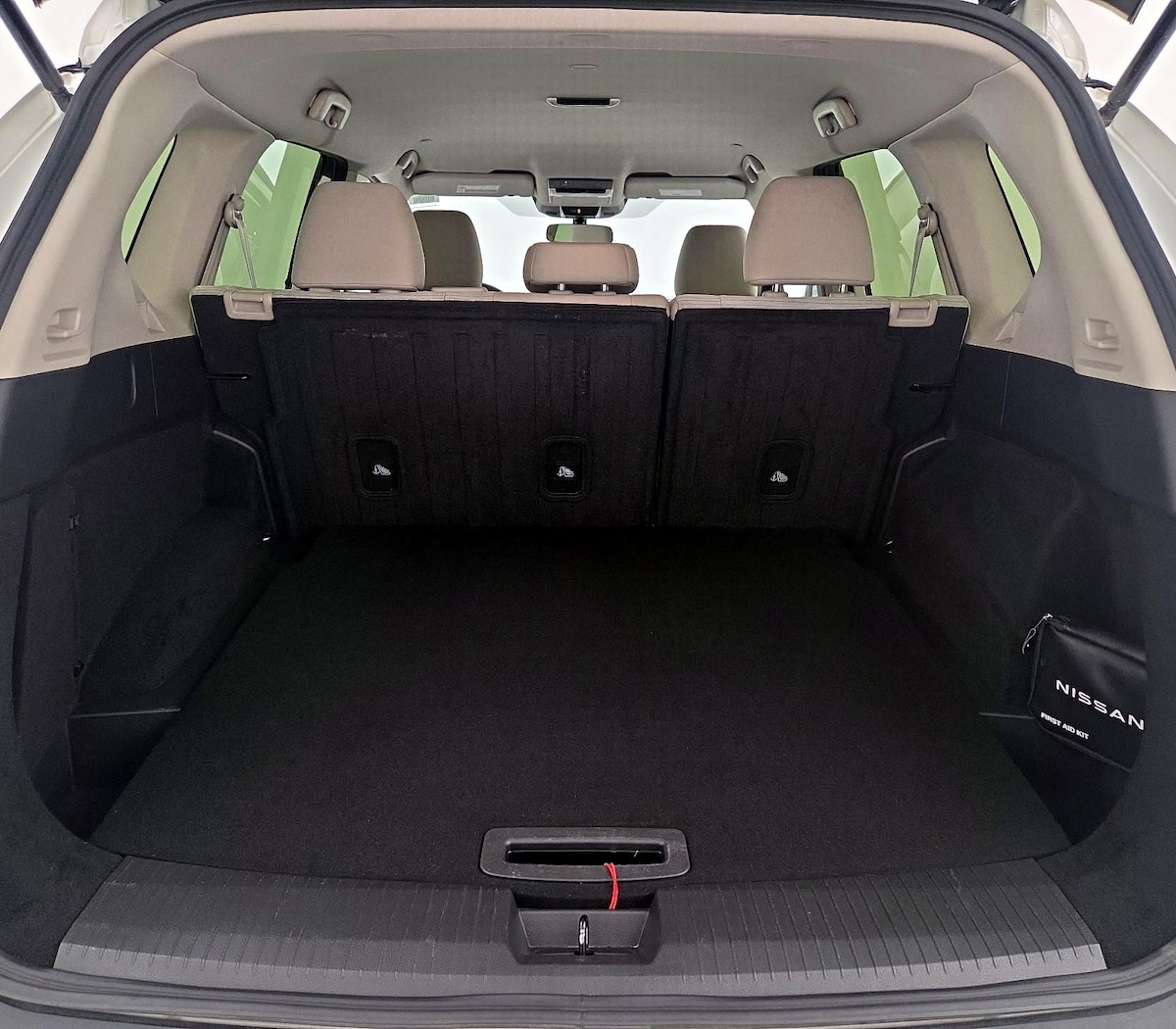 Trunk/Cargo (Seats Up)