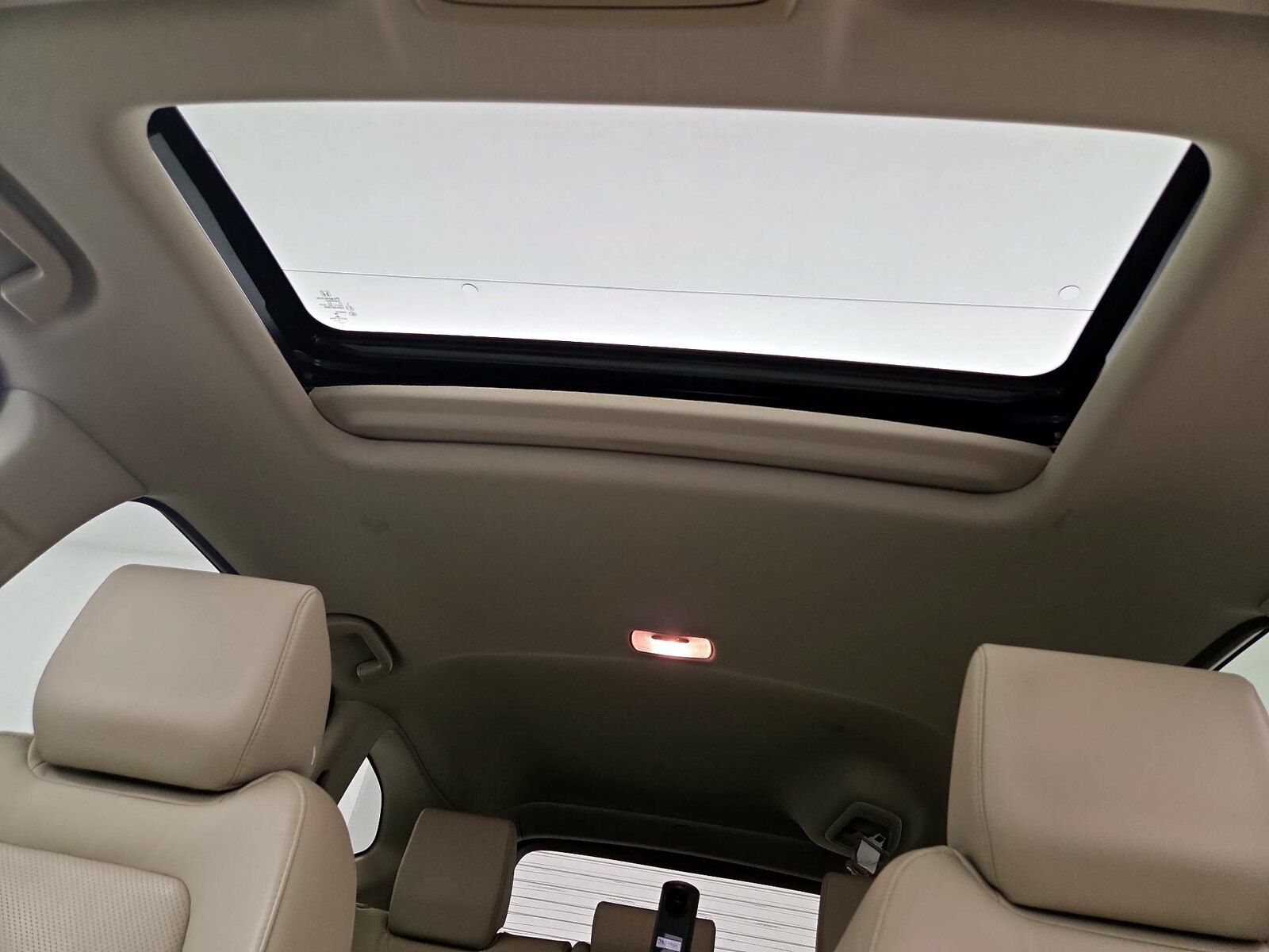 Sunroof(s) & Overhead Airbags