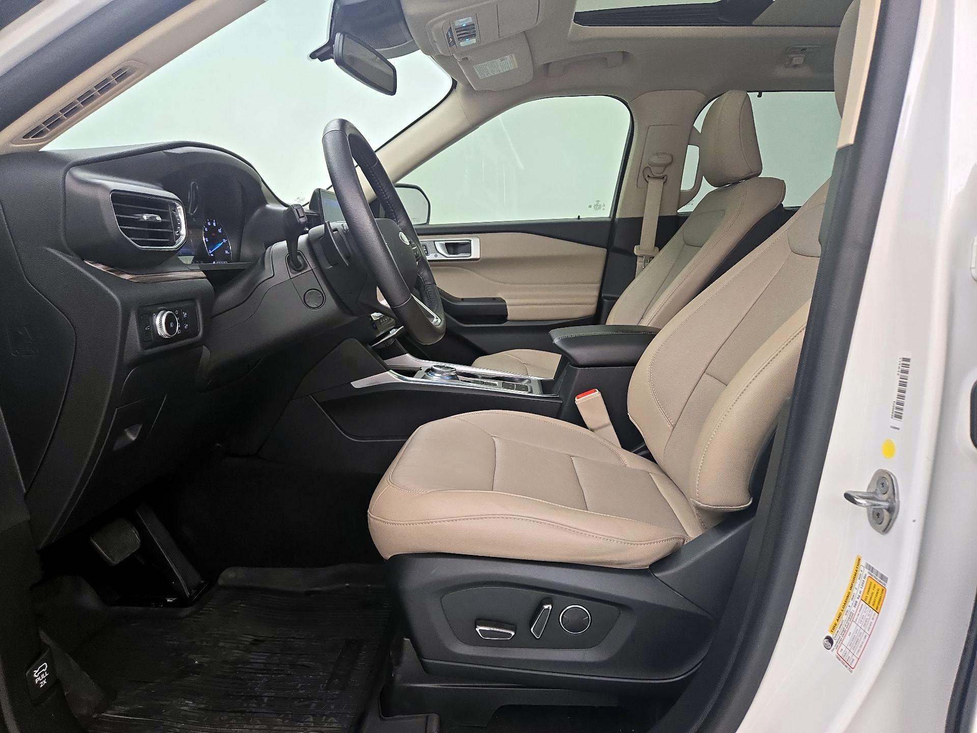 Thumbnail: 2020 Ford Explorer - 11