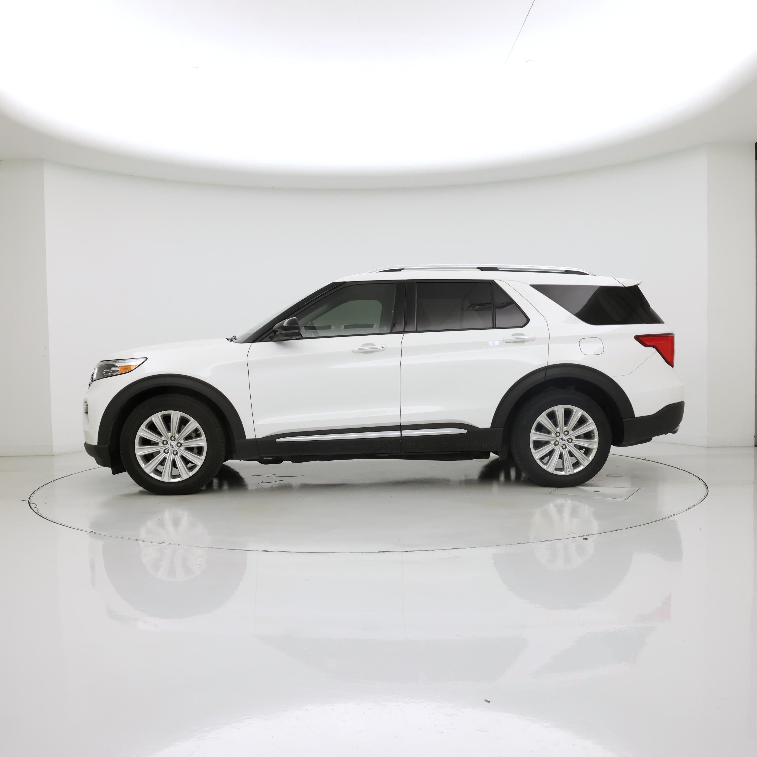 Thumbnail: 2020 Ford Explorer - 3
