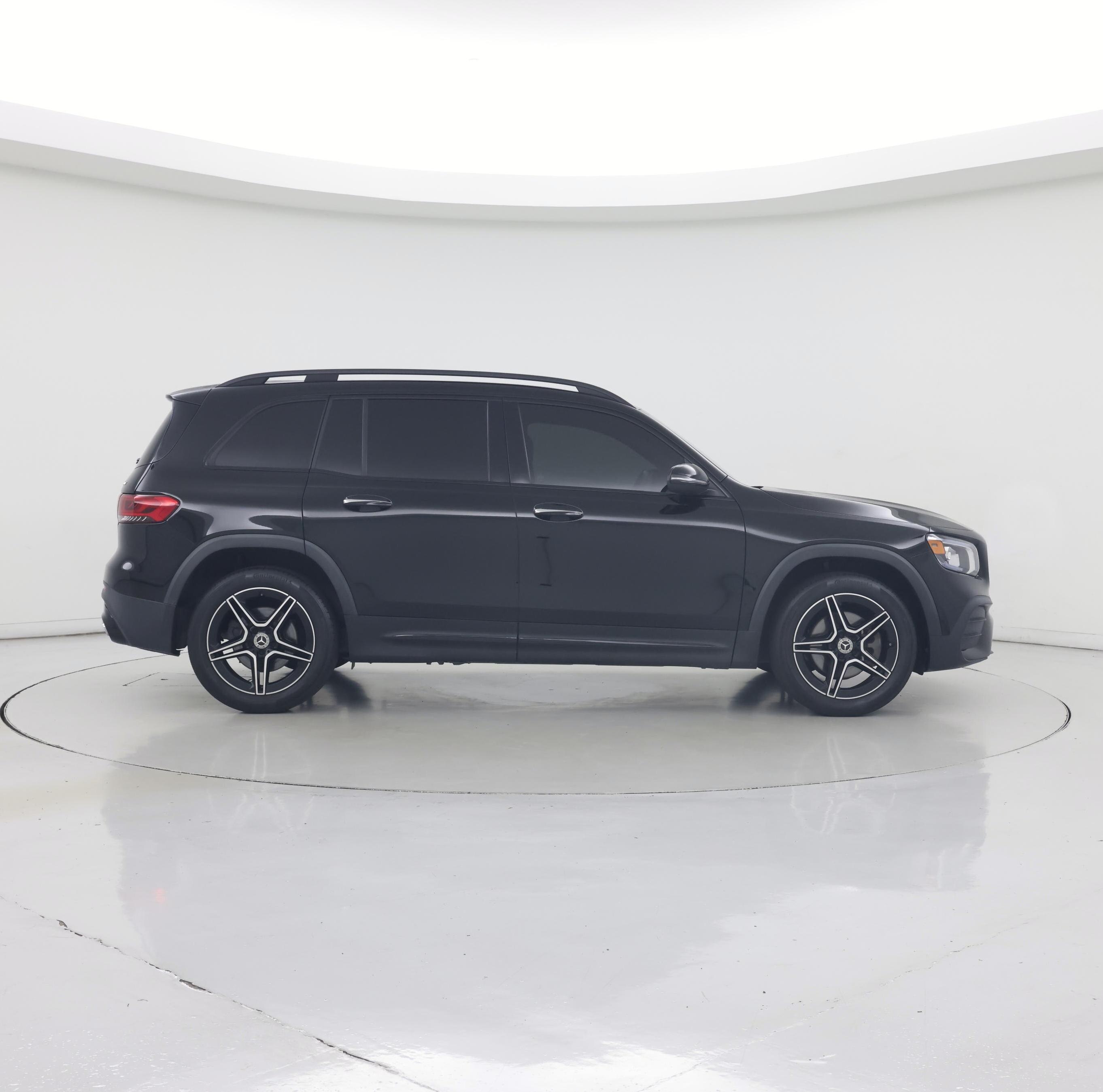 Thumbnail: 2022 Mercedes-Benz GLB - 7