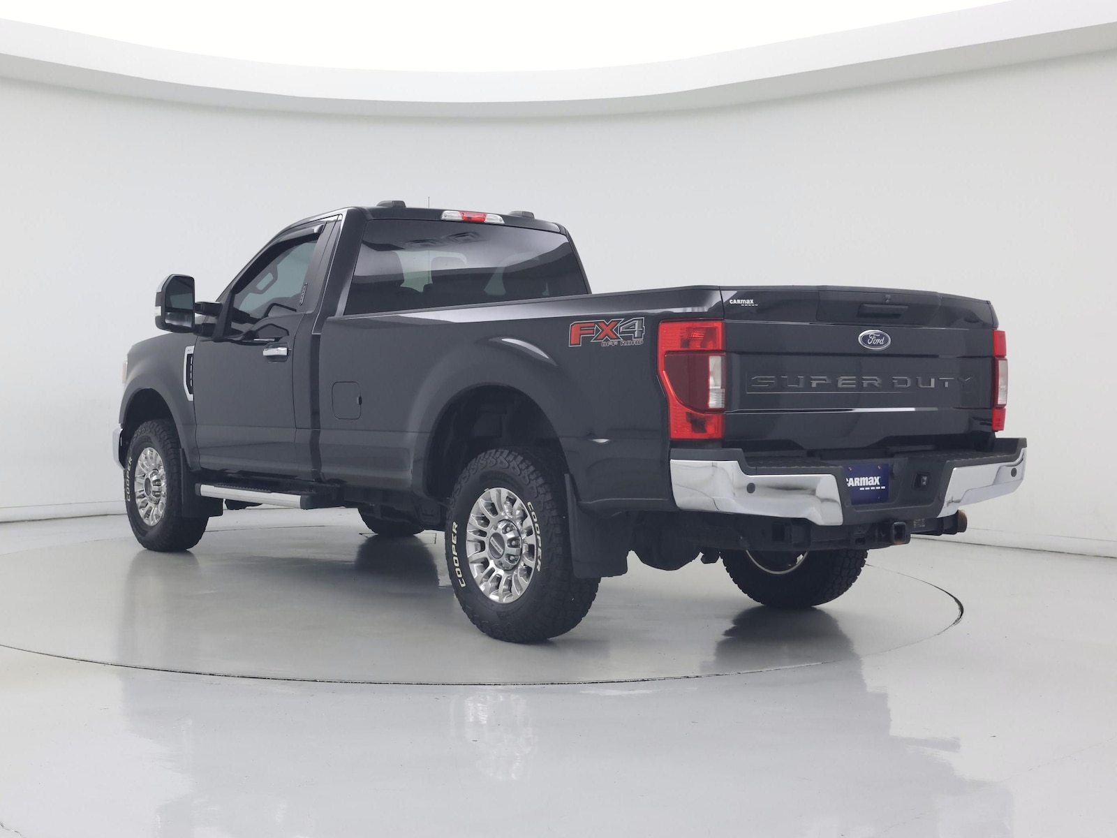 2020 Ford F-350 Super Duty XLT - Photo 3